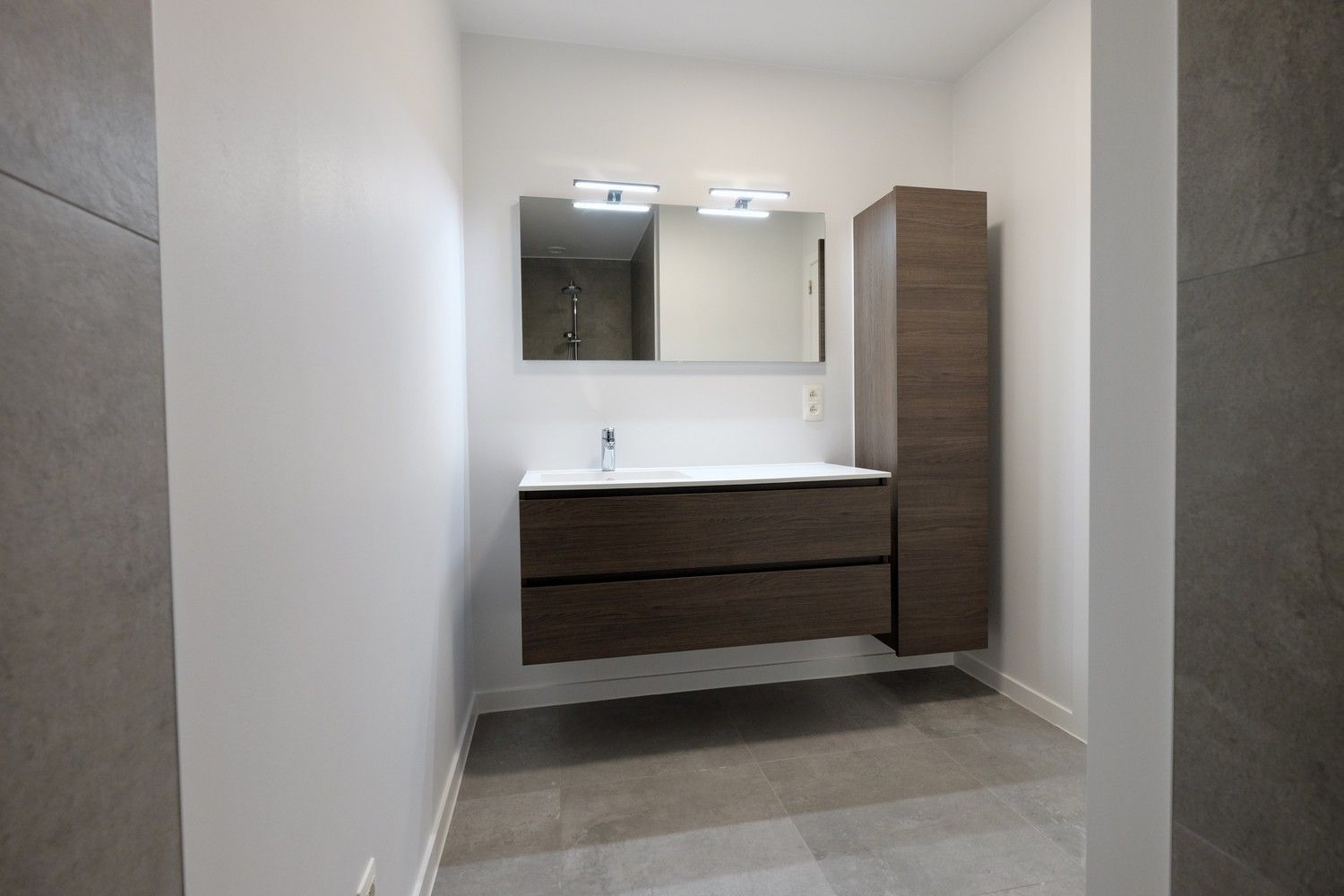 Prachtig nieuwbouw appartement TE HUUR foto 17