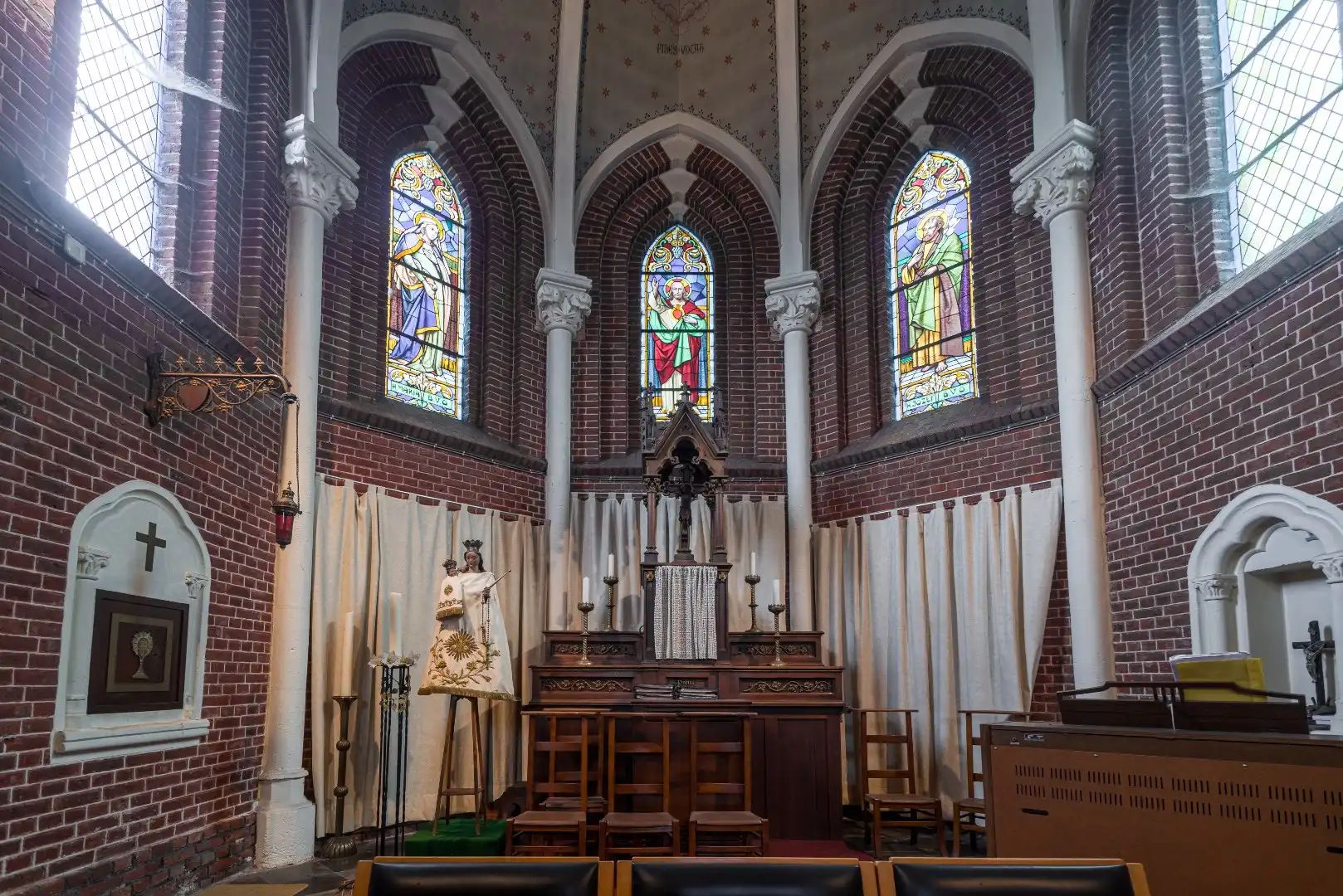 Landelijk gelegen kerk van Klein-Gelmen (Heers) foto 12