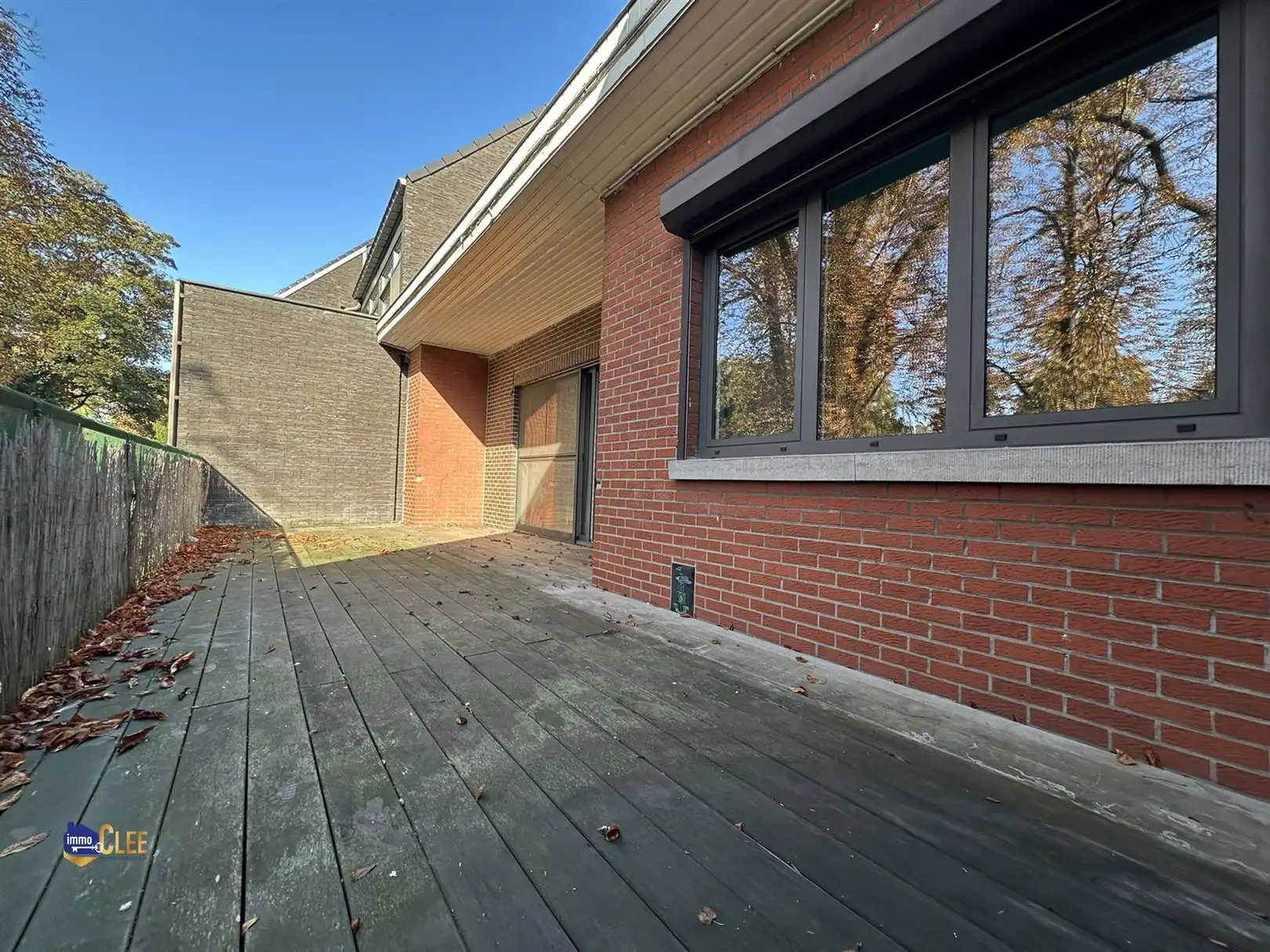 Ruime stadswoning met grote opslagruimte foto 9