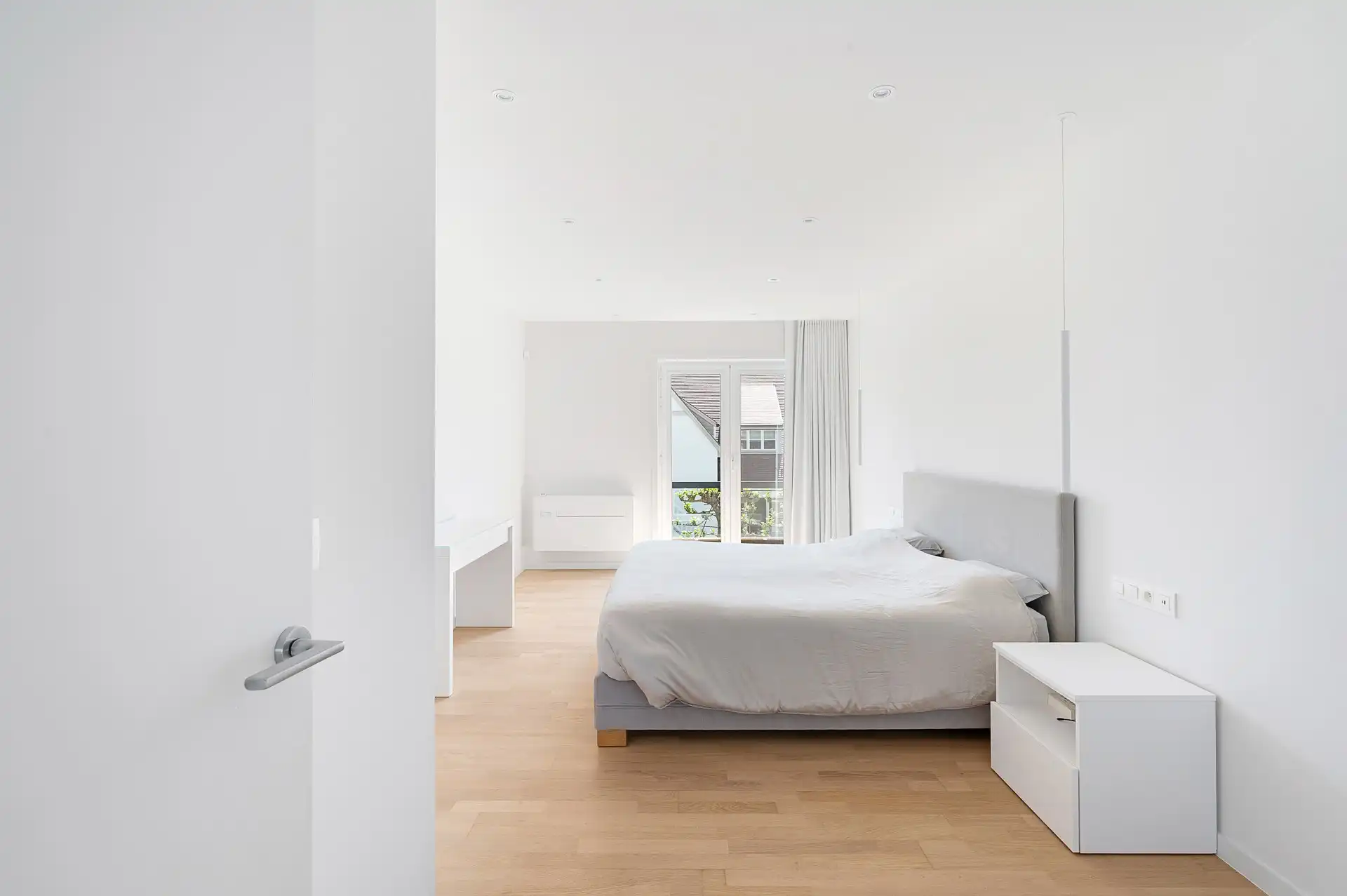 Ruime zonnige villa, rustig gelegen op een prachtig perceel van 1380m² te Westkapelle. foto 9