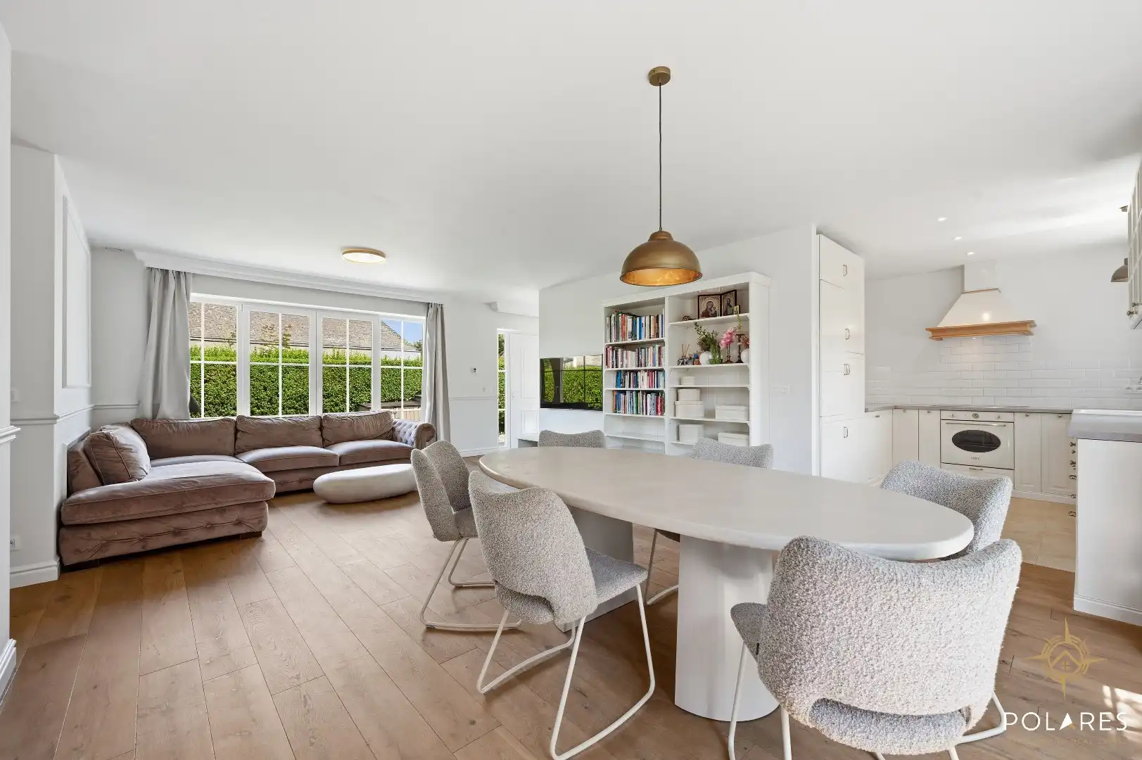Volledig gerenoveerde moderne bungalow met zwembad – 100% instapklaar! foto 9