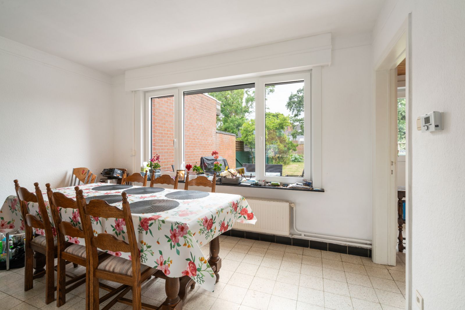 Charmante gezinswoning te koop in centrum Ardooie! foto 3