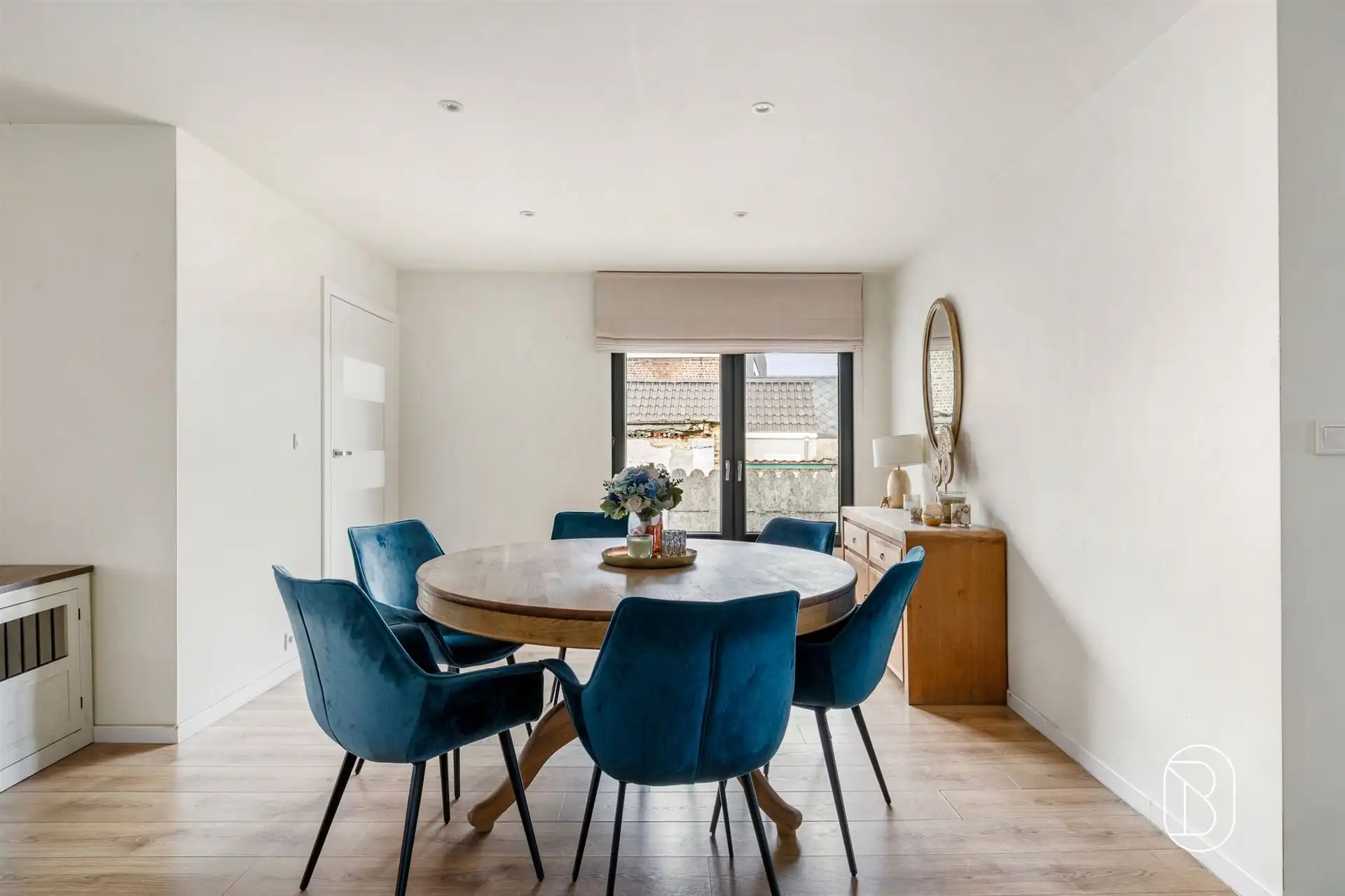 Volledig vernieuwde woning met 3 slaapkamers foto 5