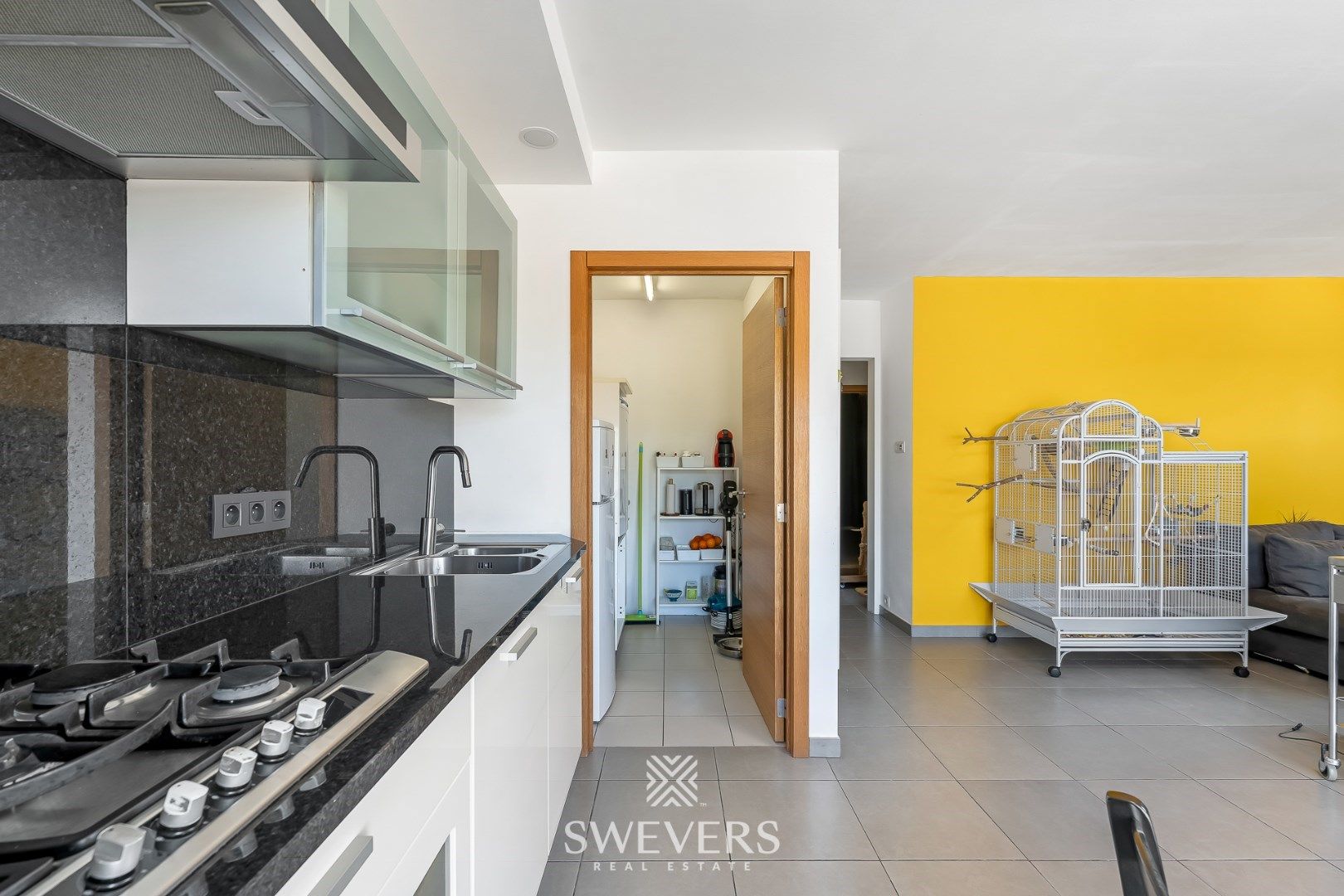Zeer stijlvol, lichtrijk duplex appartement met 2 ruime slaapkamers op TOPlocatie in Hasselt foto 8