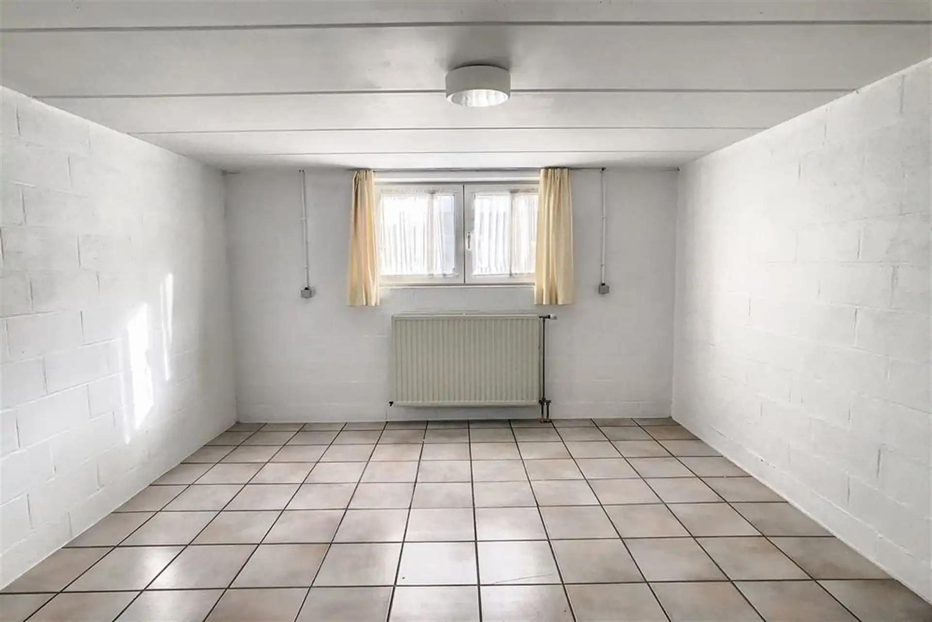 Villa met mooie tuin in rustige straat foto 26