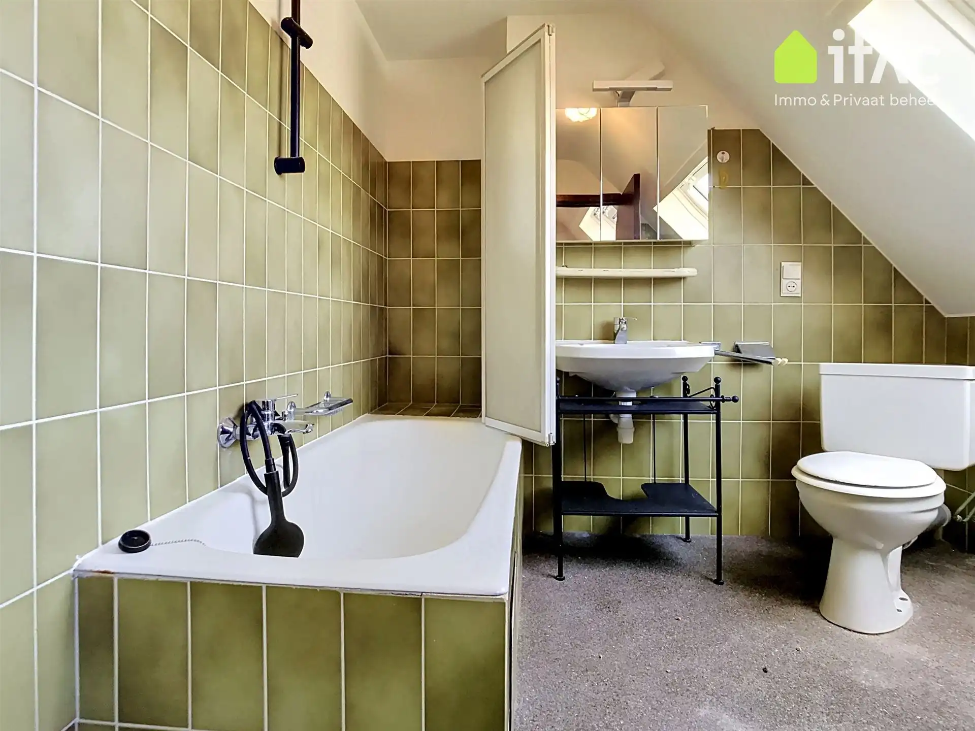 Ruime en lichtrijke loft op toplocatie foto 7