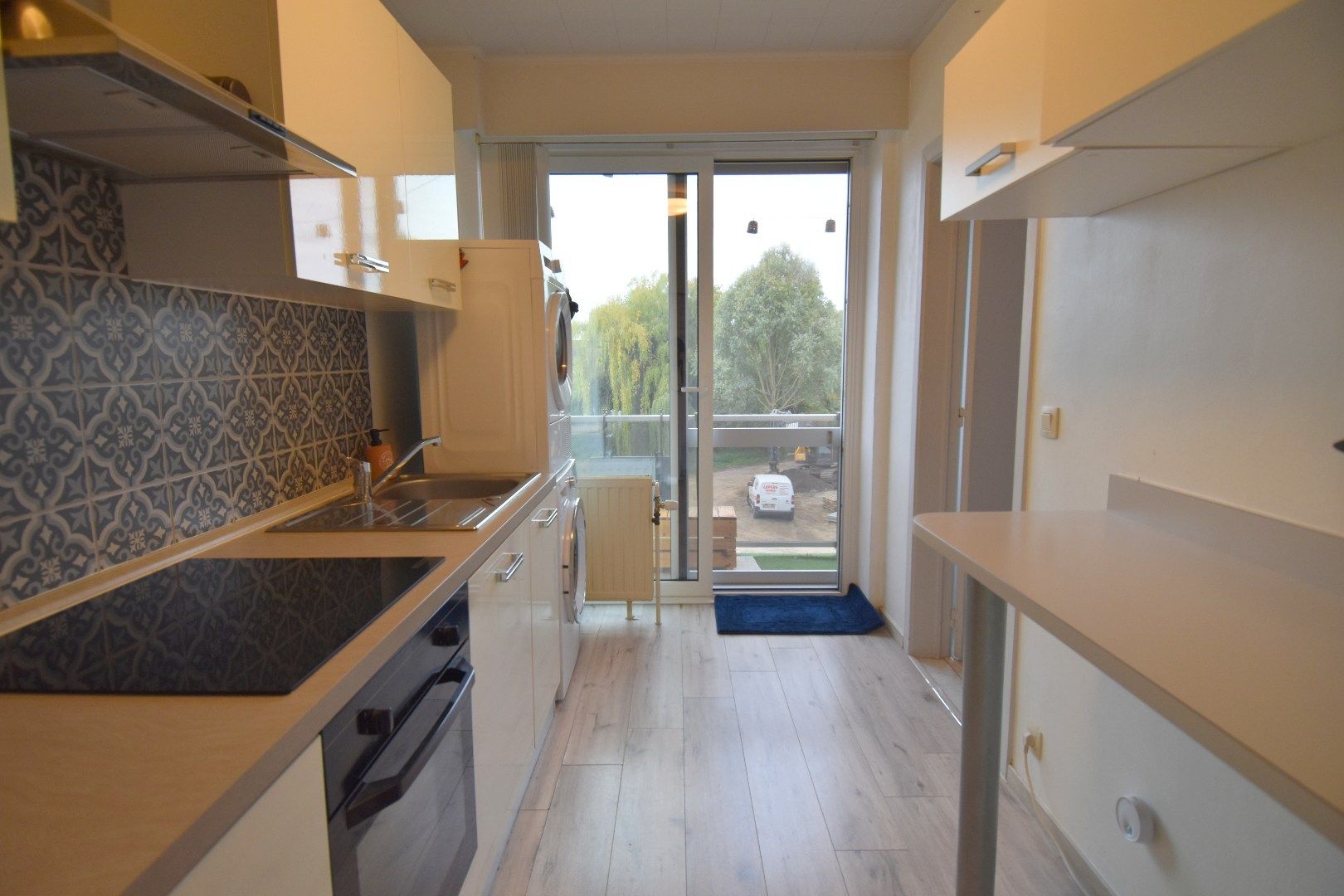 Charmant 2 slaapkamer appartement in hartje Gullegem foto 4