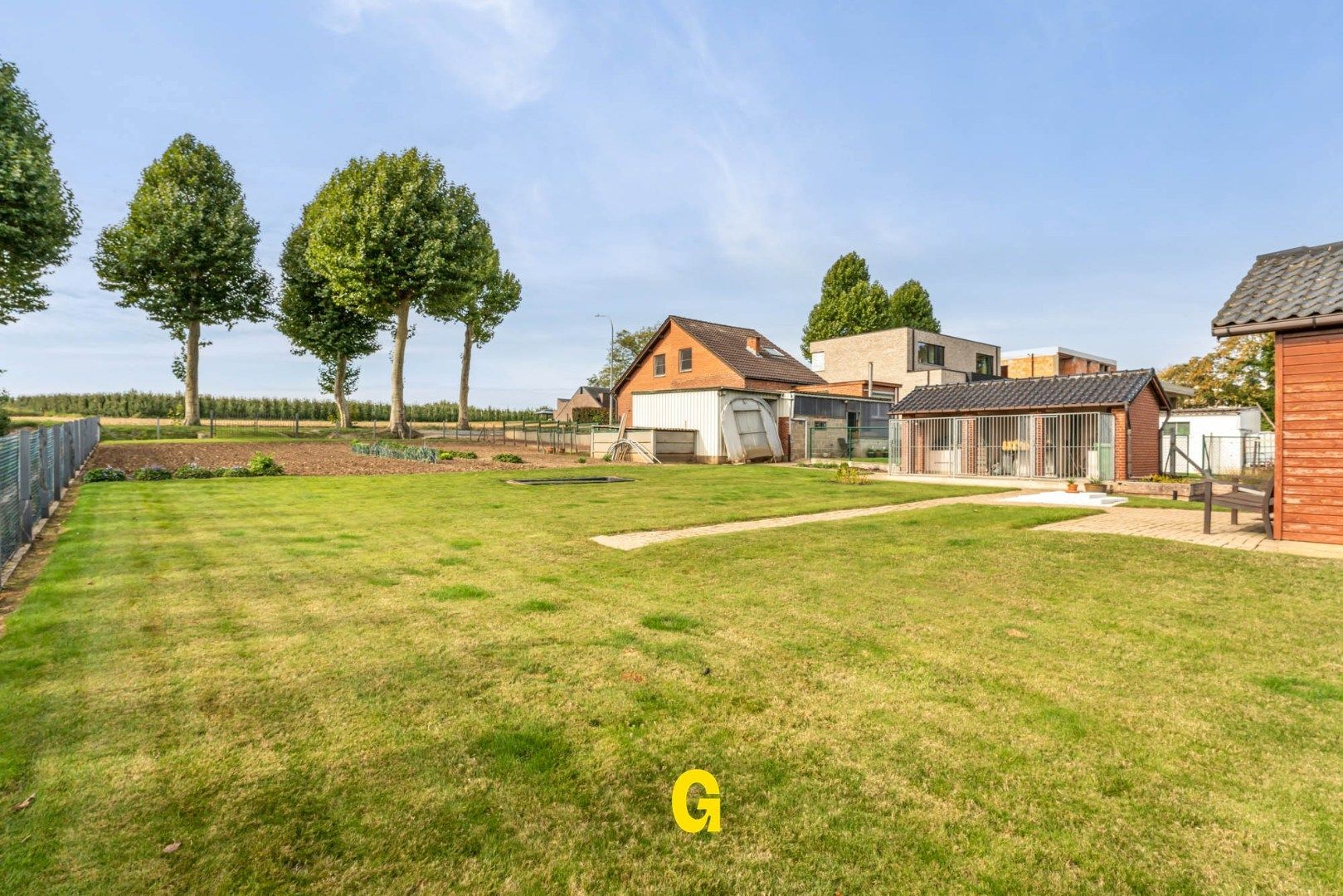 Te renoveren halfopen woning met tuin en ruime weide op 38a62ca, met prachtig verzicht op de achterliggende groene omgeving foto 25