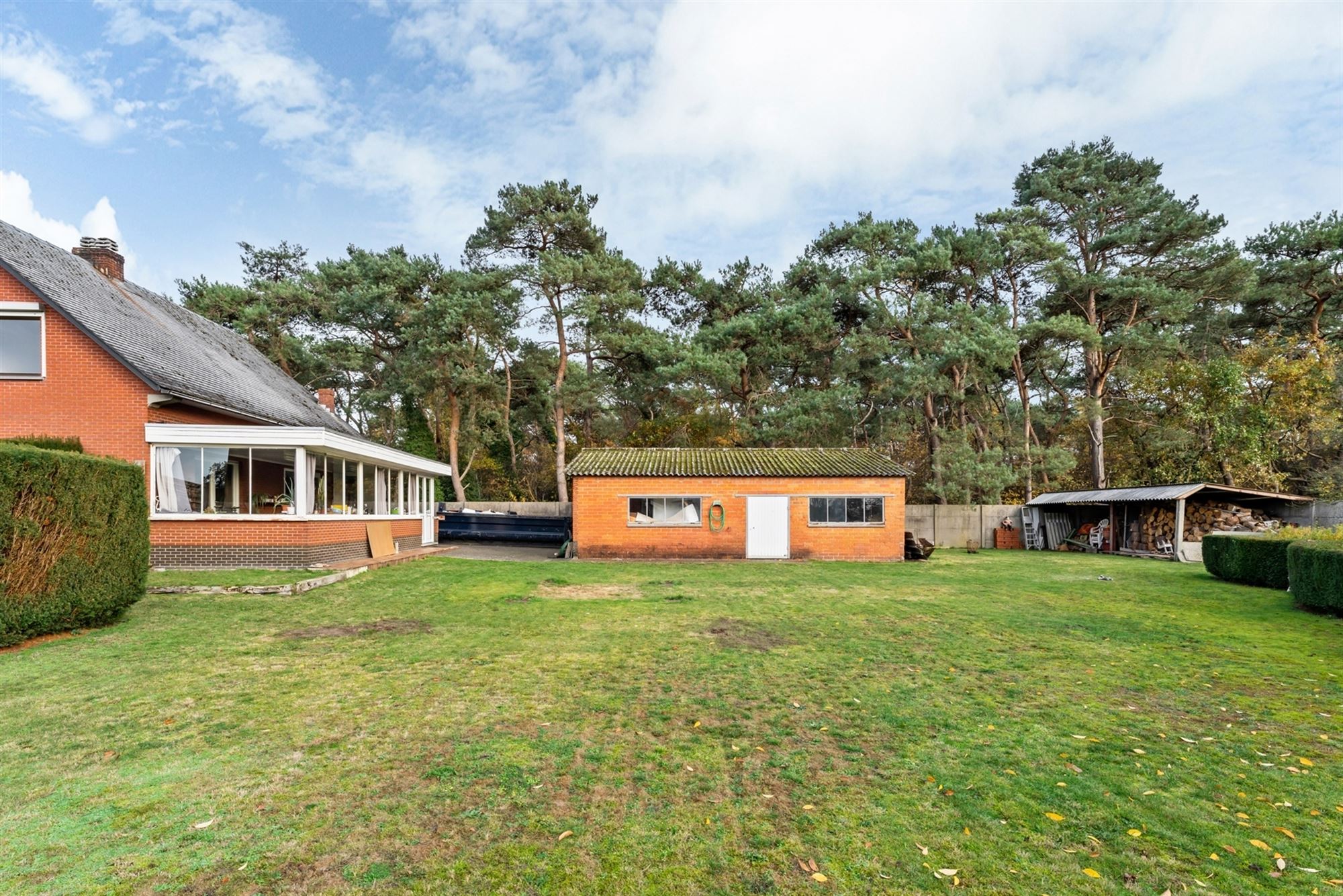STATIGE, RUIME WONING OP MOOI PERCEEL OP PRACHTIGE LIGGING!  foto 19