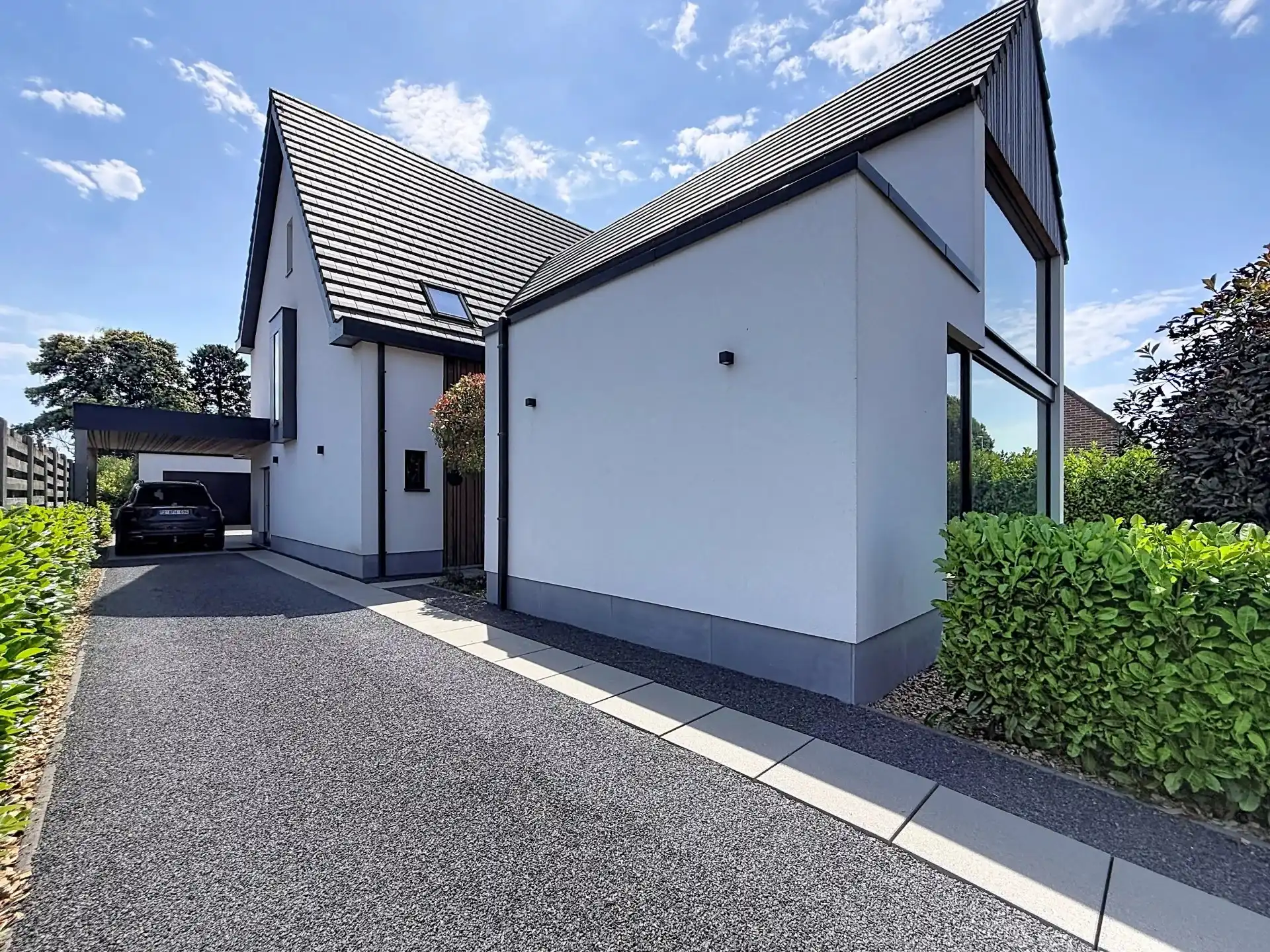 Zeer ruime villa voorzien van alle luxe met 3, mogelijk 5 slaapkamers en 2 badkamers foto 44