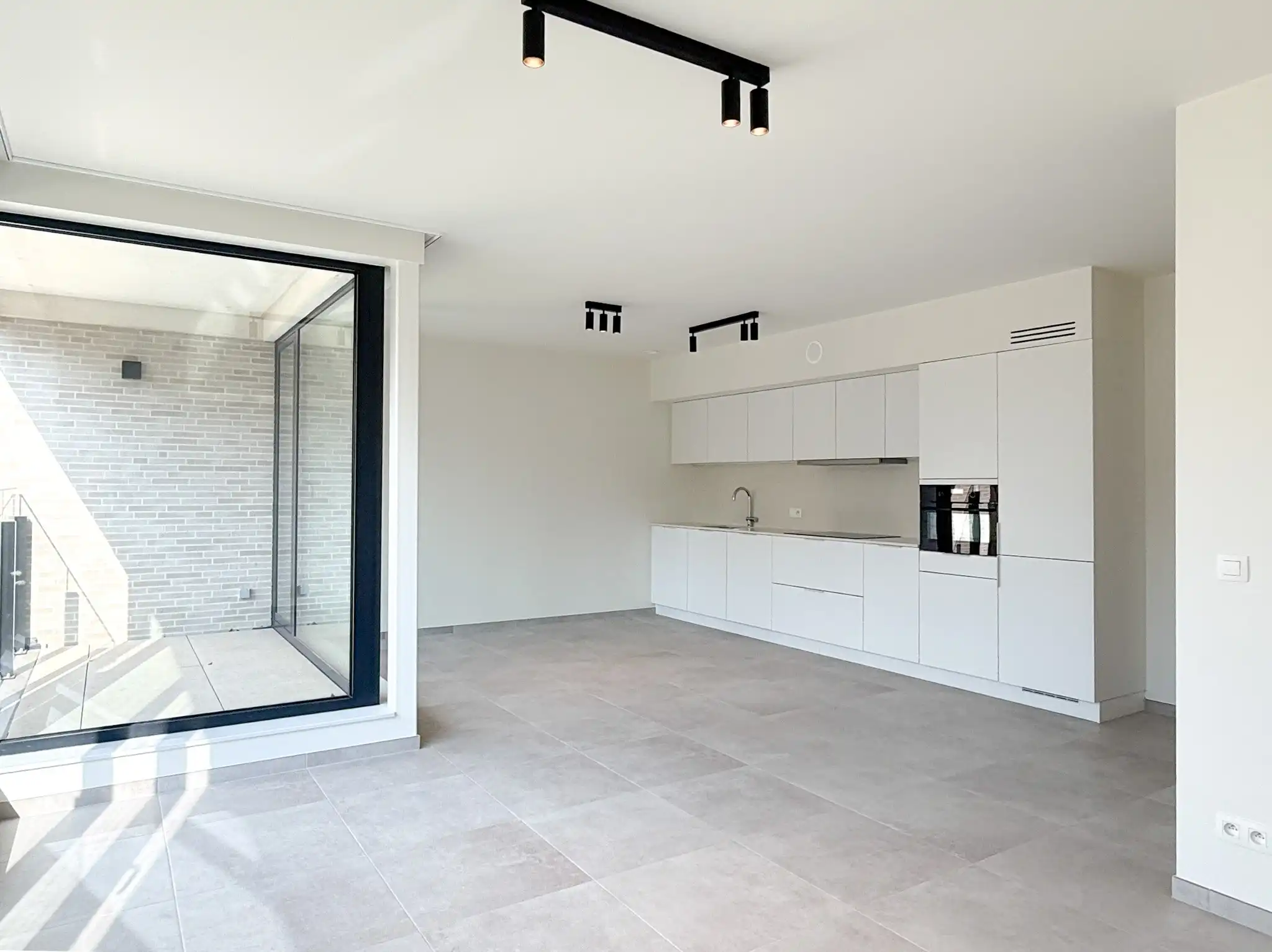 Nieuwbouwappartement op de eerste verdieping met terras en twee slaapkamers foto 4