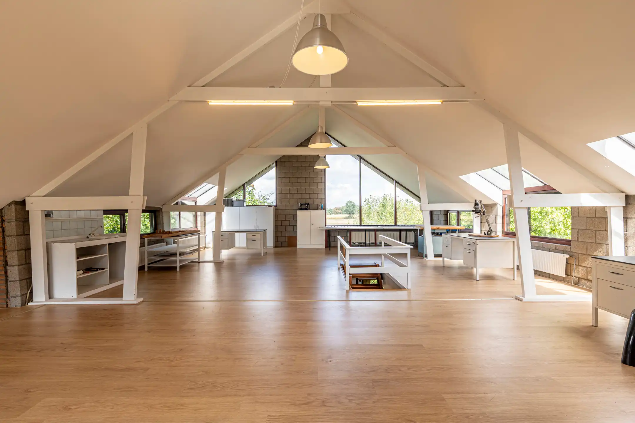 Ruime gezinswoning op een perceel van 1.350m² in Weelde foto 5