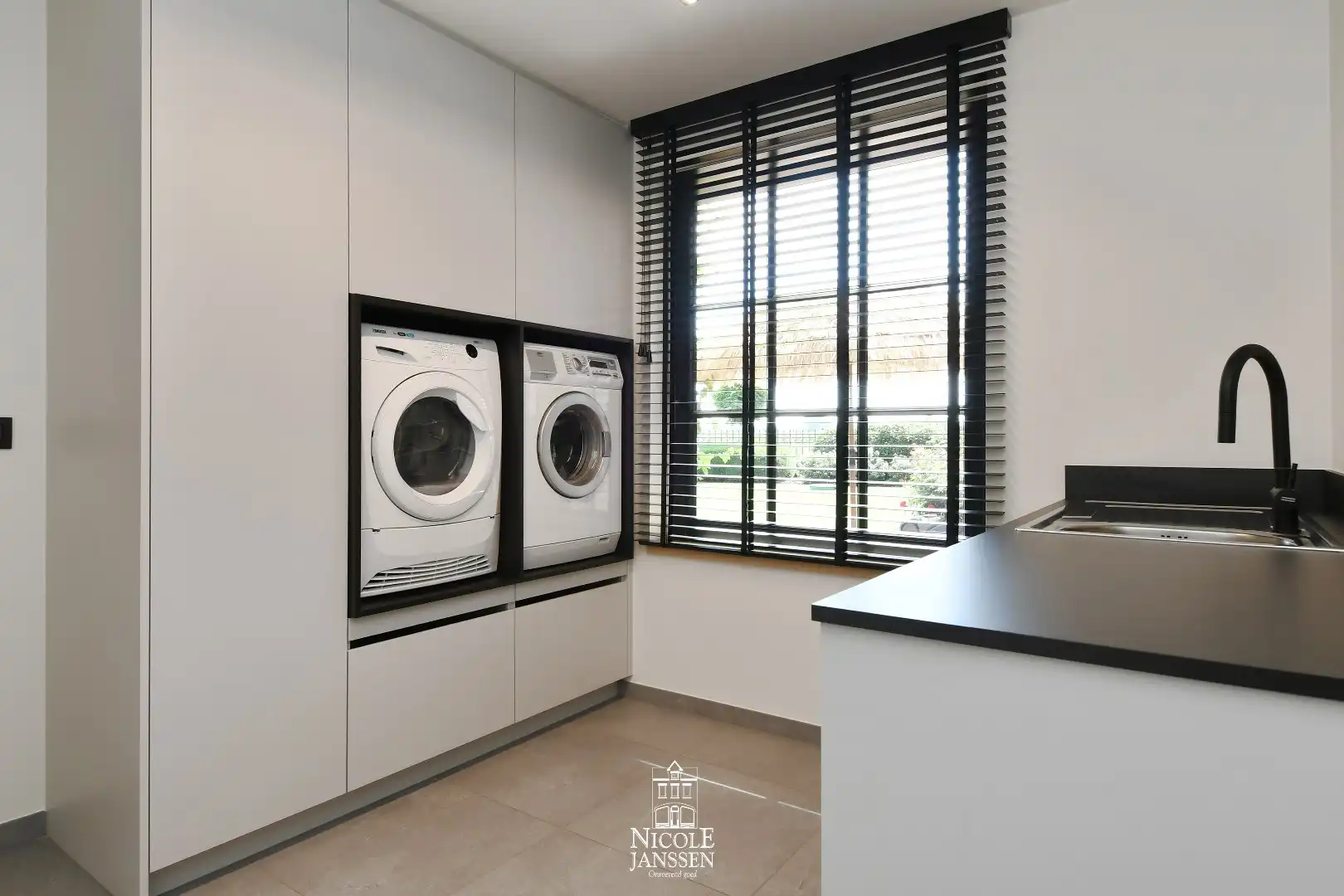 Gerenoveerde hoevewoning foto 17