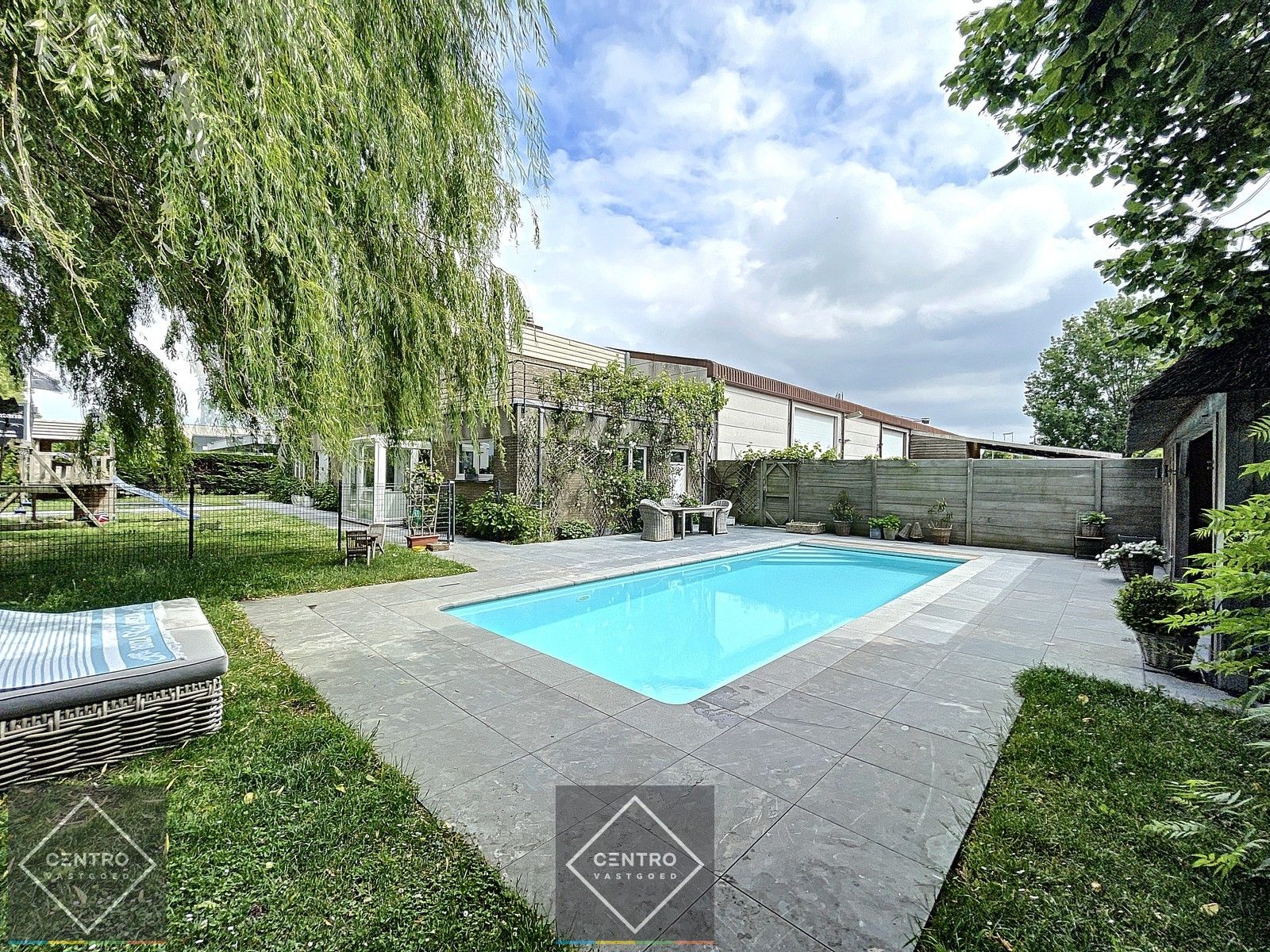 Bedrijfsgebouw met woonst op 't Walletje (Share Deal)! foto 2