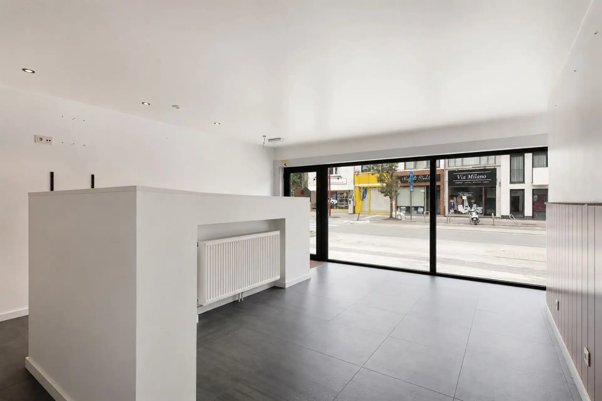 Commercieel handelspand op toplocatie in Deinze foto 5