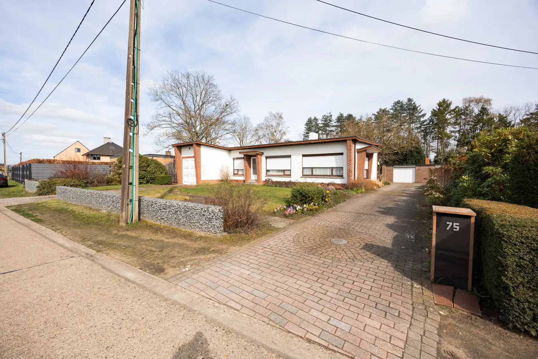 Goed onderhouden bungalow in rustige buurt foto 3