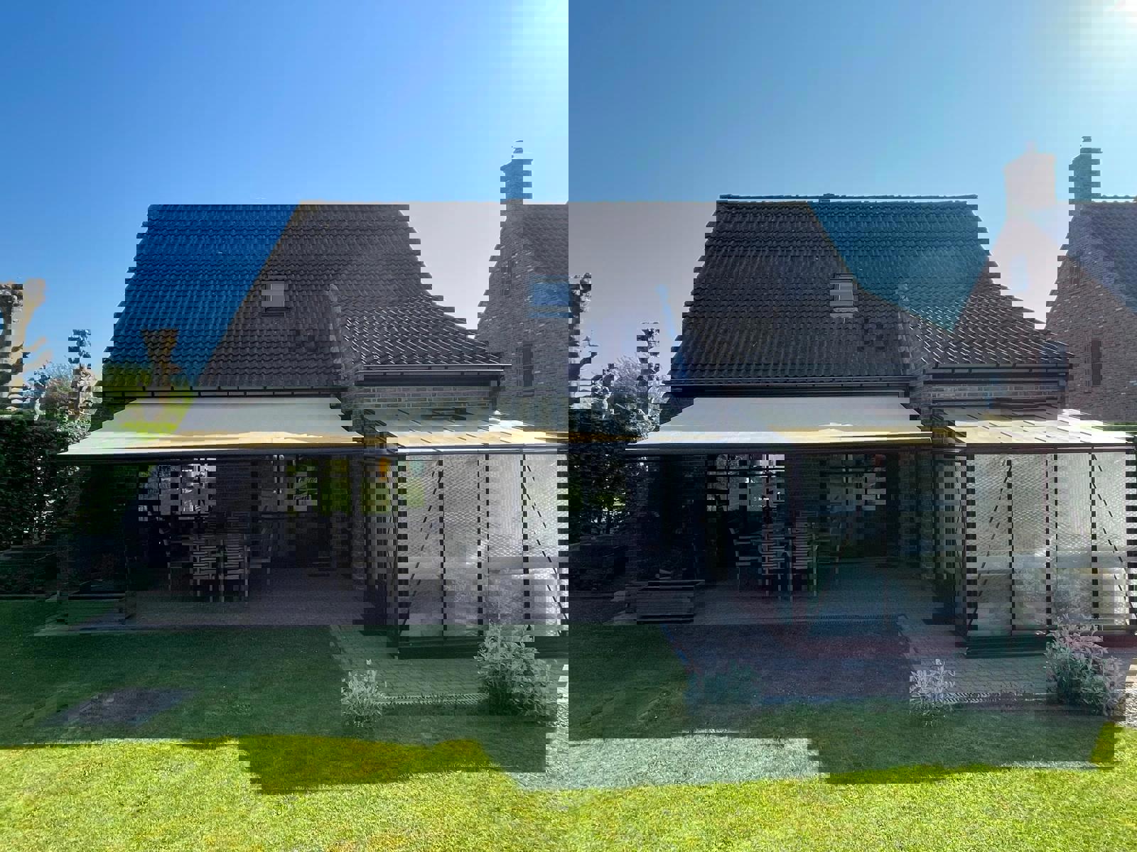 Vrijstaande woning met tuin op een rustige locatie foto 26