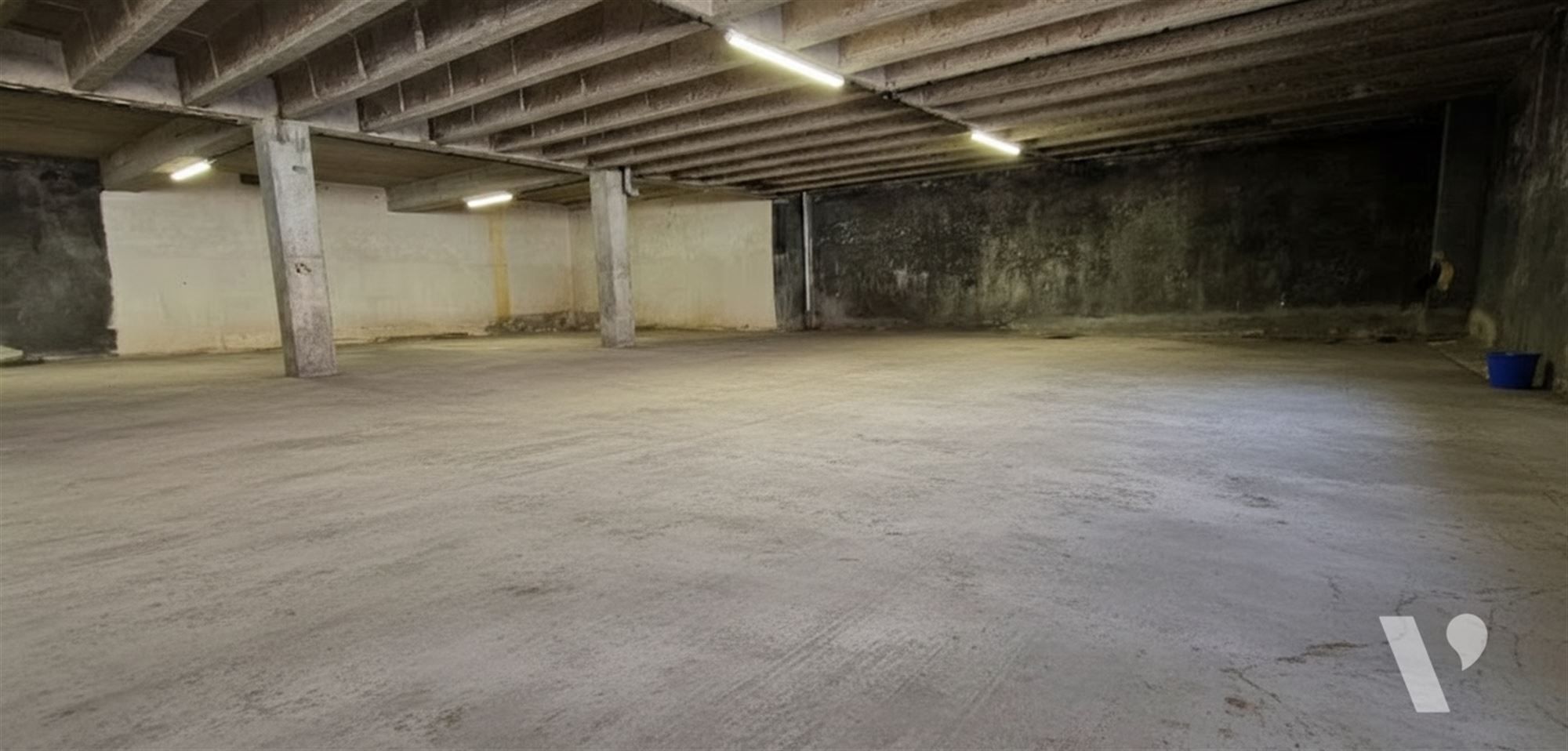 Ruime ondergrondse/bovengrondse autostaanplaats te huur foto 4