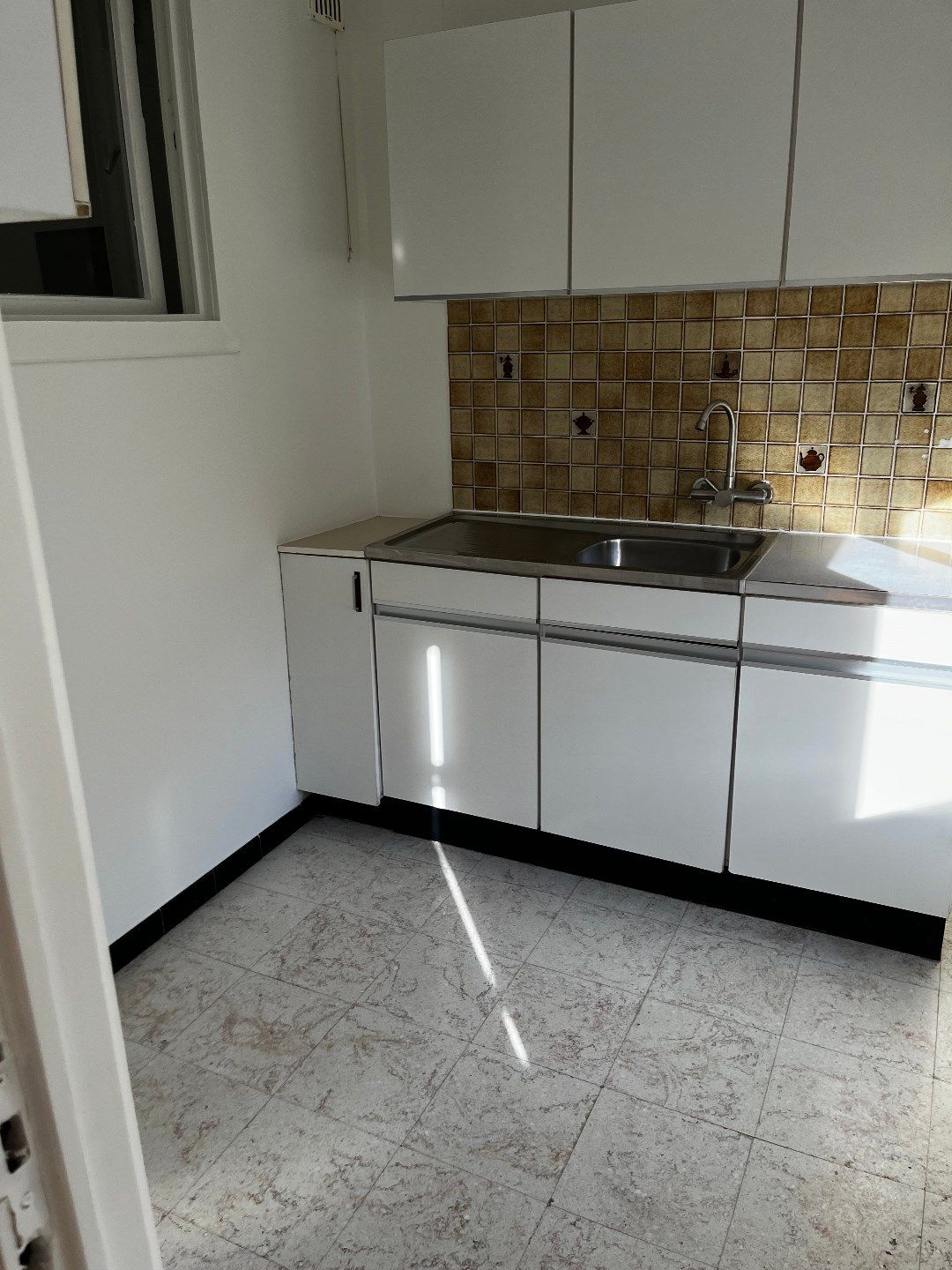 Klein appartement geschikt voor 1 persoon  *** PAS VRIJ 15/09/2025 foto 5