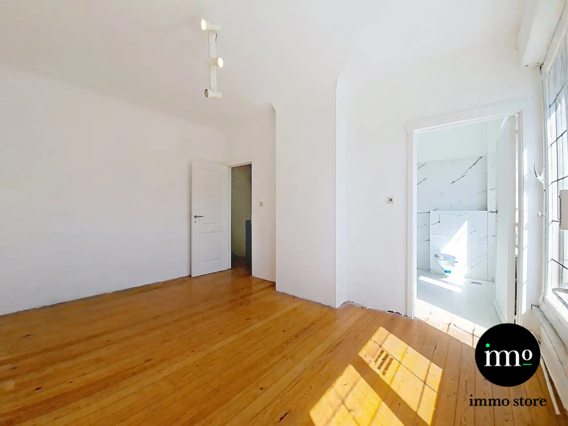 Bel-étagewoning met 5 slaapkamers op topligging foto 13