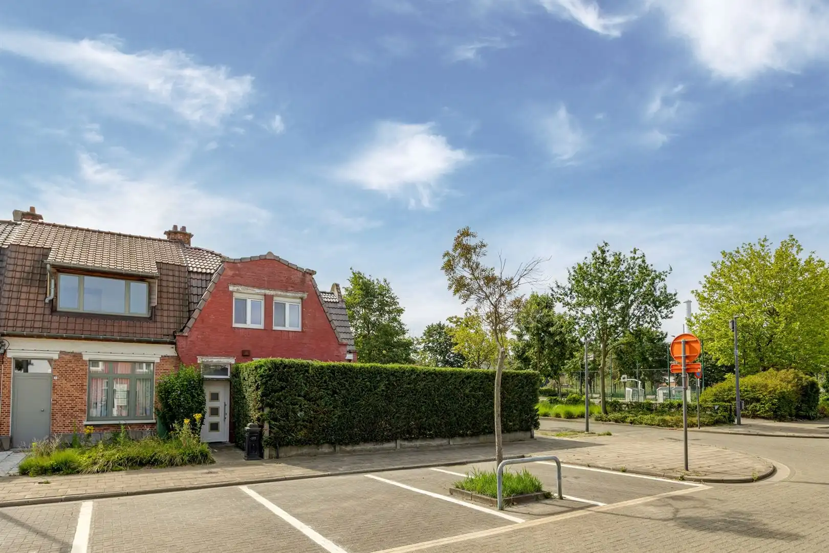Op te frissen/te renoveren woning te Hoboken foto 20