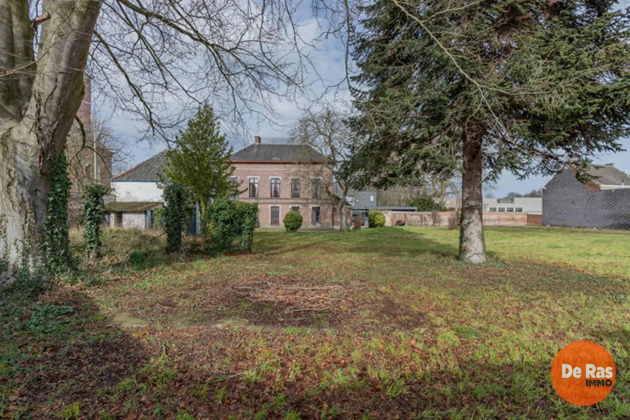 ERPE-MERE - Pastorij-dokterswoning op 13a 72ca foto 18