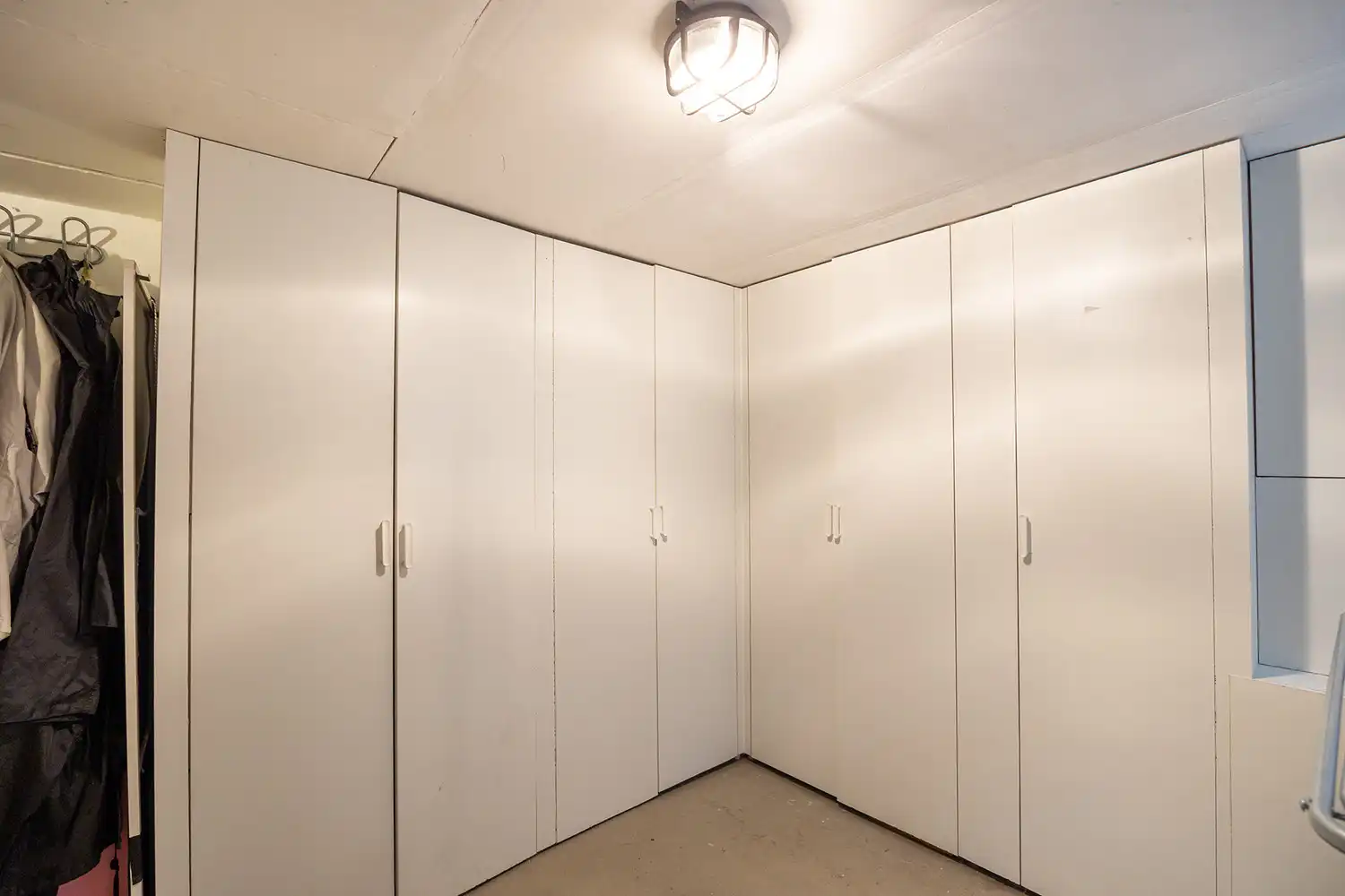 Karaktervol herenhuis met arte-déco aan de Dageraadplaats foto 26