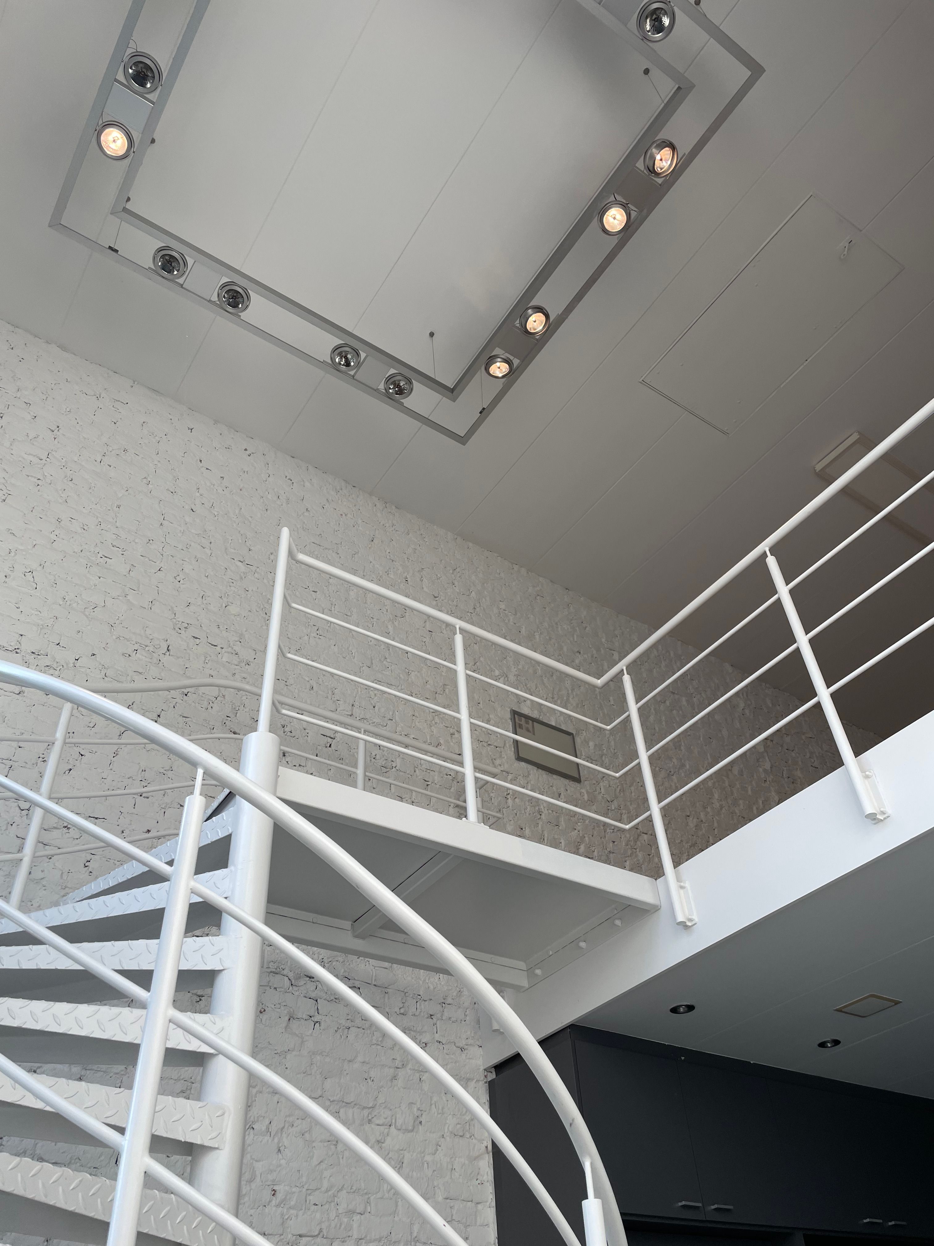 CENTRAAL GELEGEN HANDELSPÄND foto 15