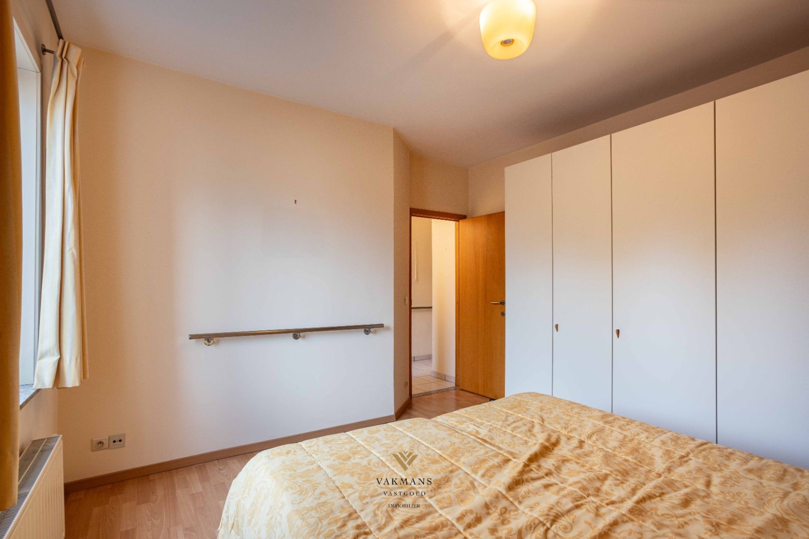 Pal in het centrum met 2 slaapkamers en garage foto 20