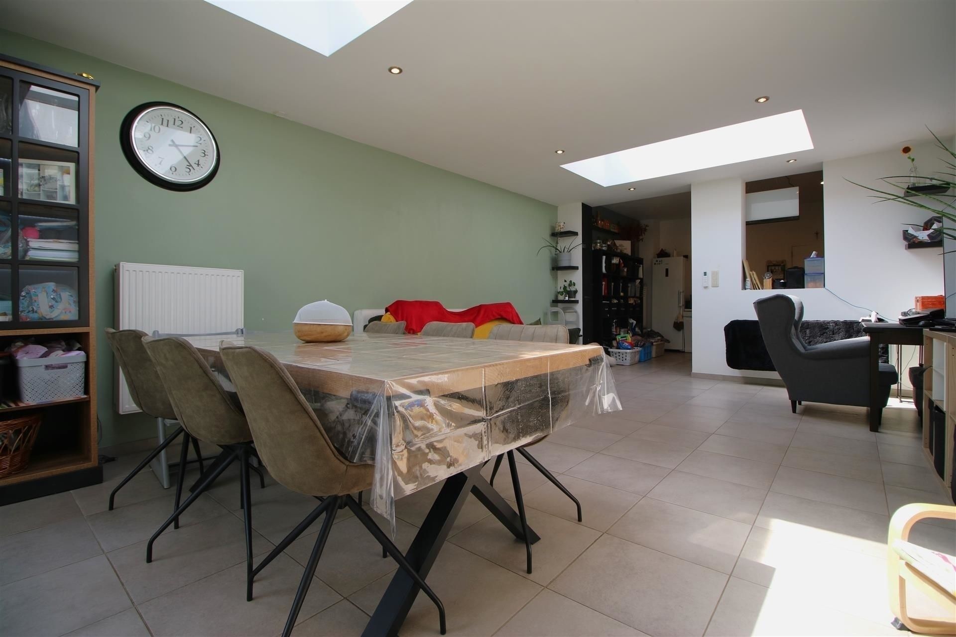 Vernieuwde woning in centrum Ruisbroek foto 3