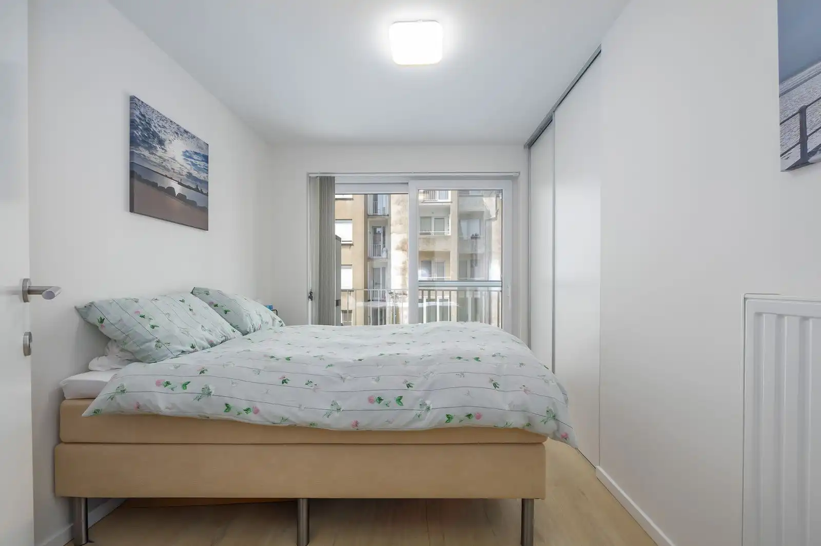 Modern appartement met 2 slpk, terras in jonge residentie foto 9