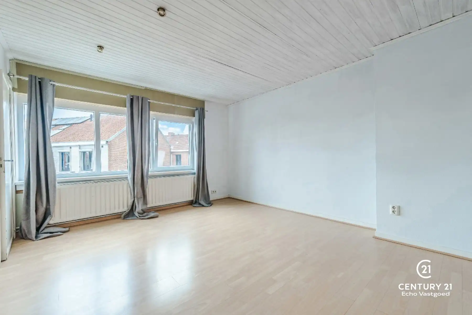Ruime, gerenoveerde woning met 4 slpk en stadstuin foto 29