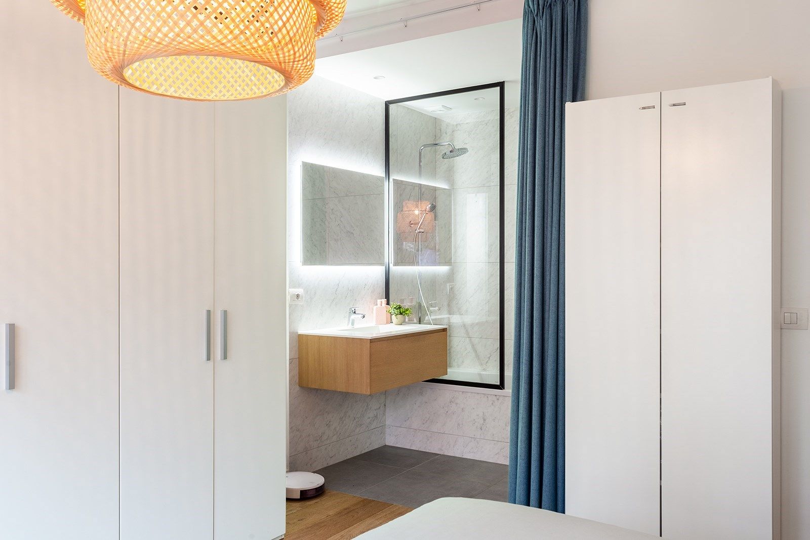 Luxueus éénslaapkamer appartement met grote tuin foto 14