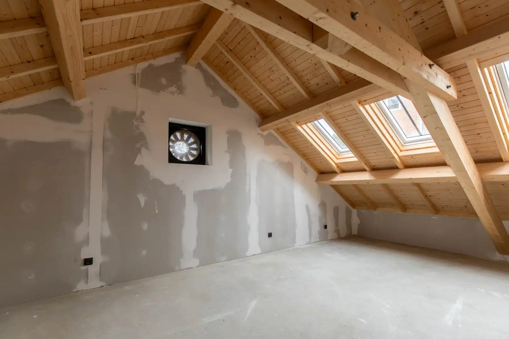 Lichtrijke loftwoning binnen klassevol renovatieproject (aankoop aan 2% registratierechten mogelijk!) foto 16