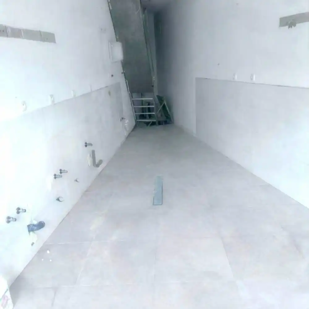 MULTIFUNCTIONELE HANDELSRUIMTE PLACE DE LA STATION foto 2