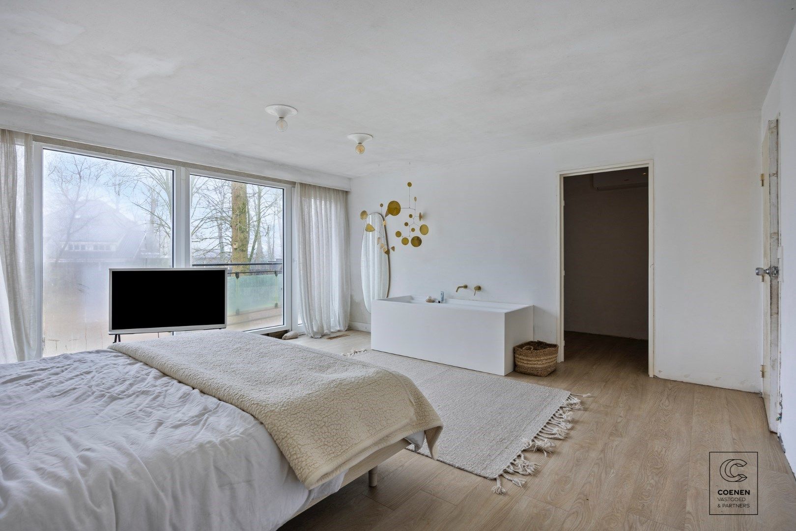 Verder te renoveren villa met een bew opp van 400m² op 5500m² grond op een schitterende ligging te Oud-Turnhout. foto 19