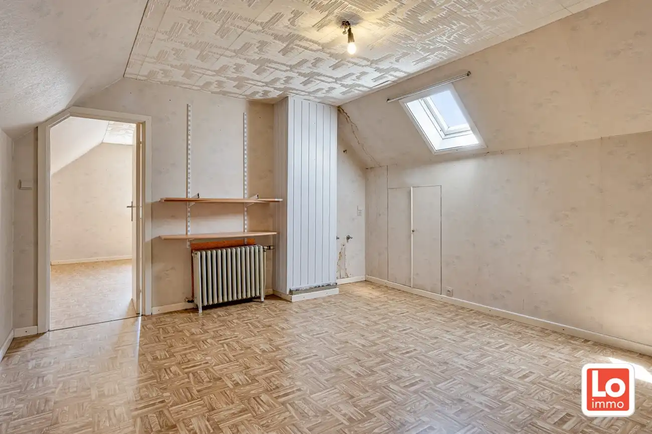 Volledig te renoveren open woning met ruime afzonderlijke garage en tuin op een toplocatie nabij Oude Bareel in Sint-Amandsberg/Oostakker! foto 21