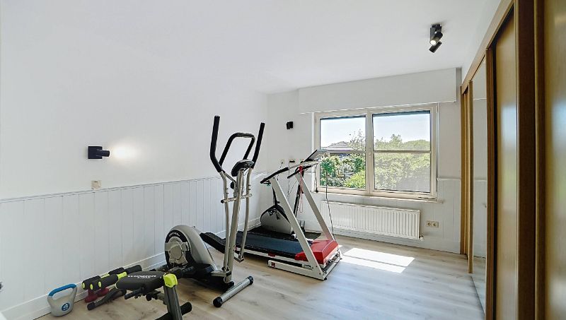 Zeer rustig gelegen villa van 330m² op 8a45ca met prachtige zuidgerichte tuin foto 28