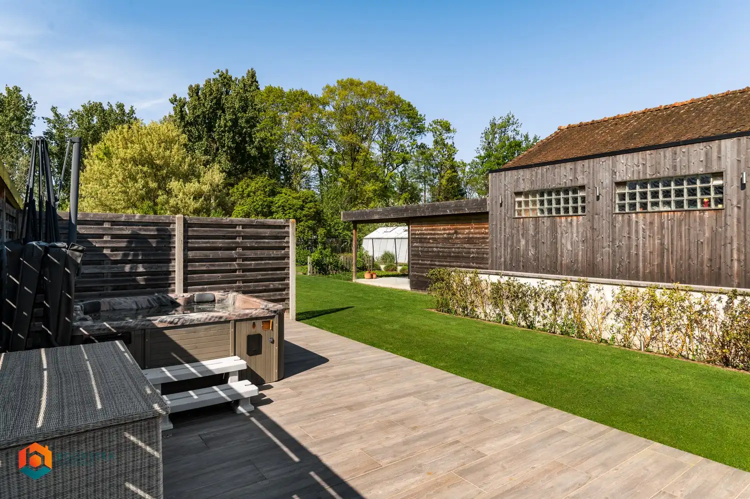 Gelijkvloerse woning met 3 slpkrs en prachtige tuin foto 18