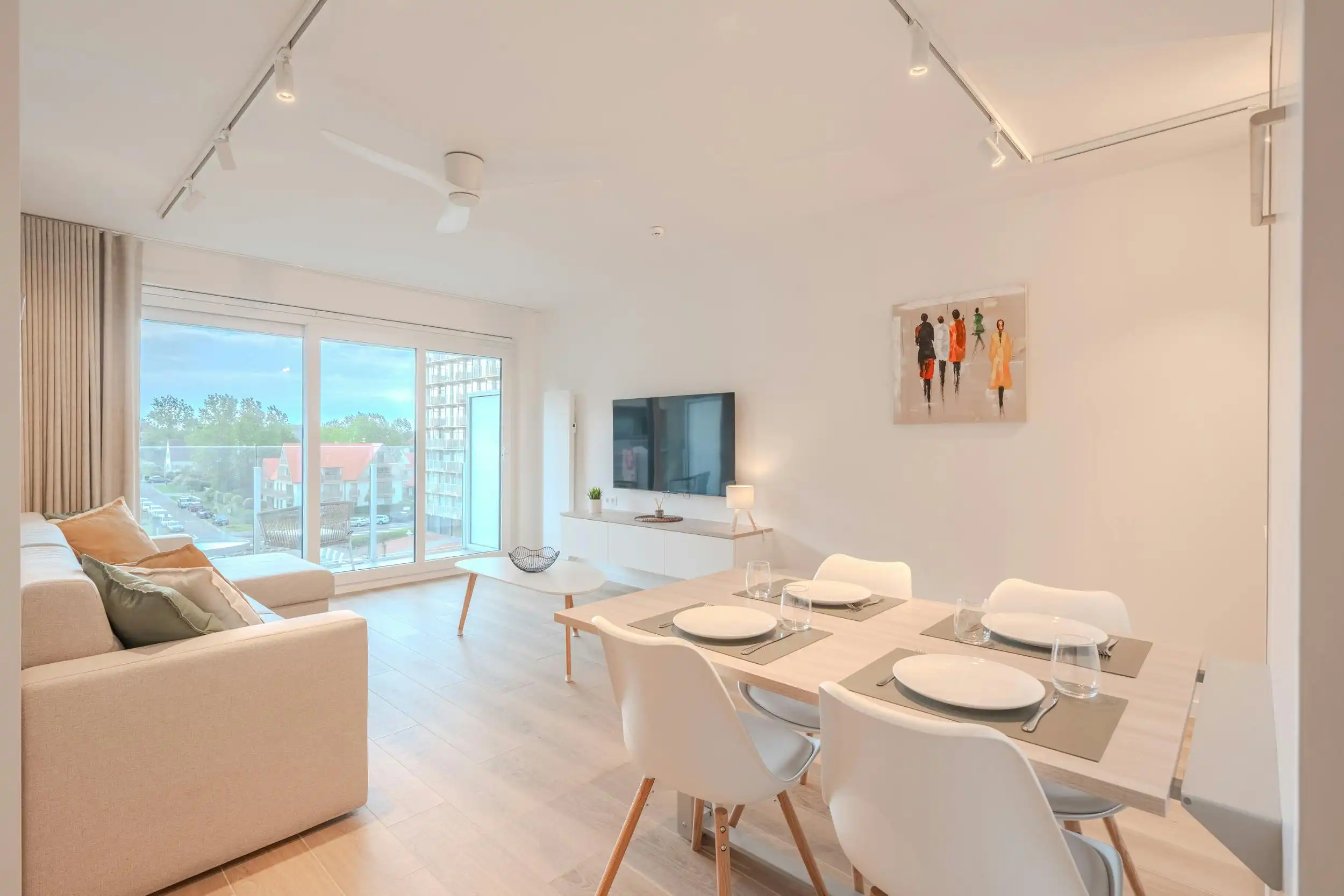 Exclusief gerenoveerde studio met zuidgericht terras foto {{pictureIndex}}