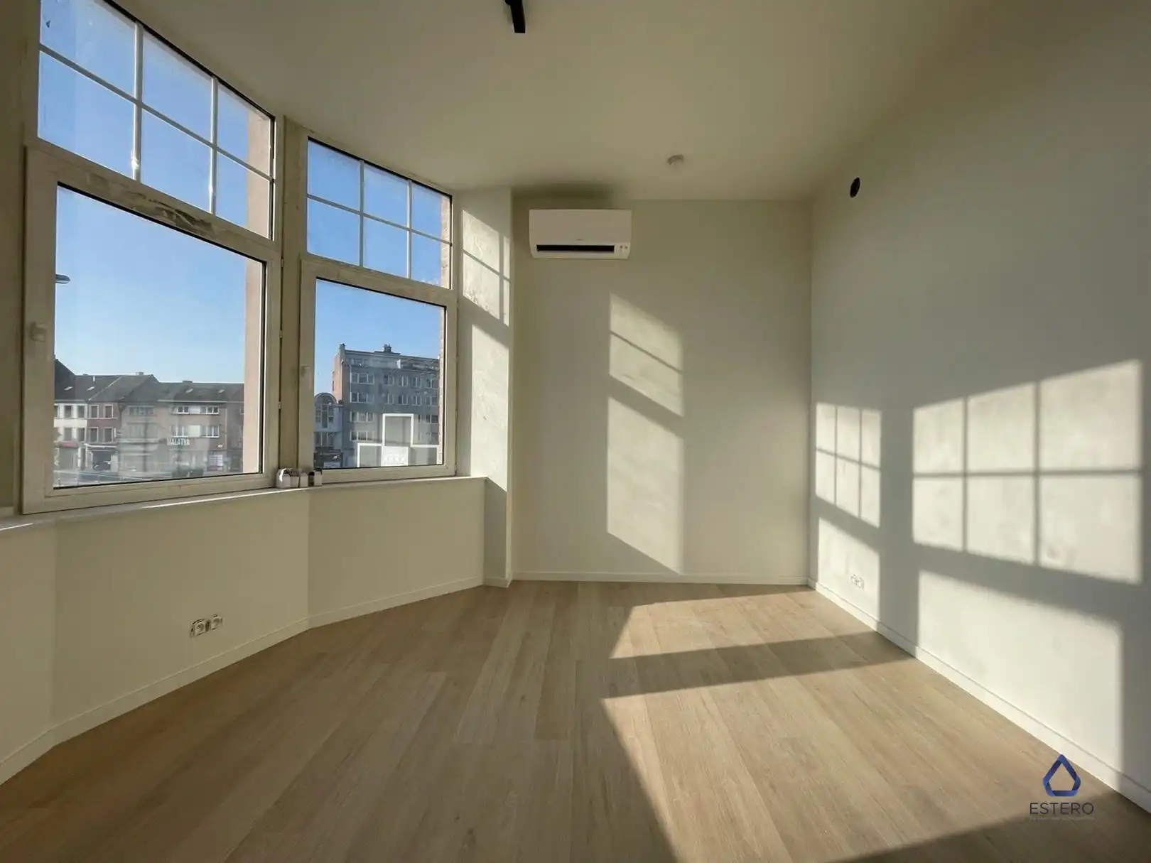 Gerenoveerd appartement op toplocatie te Dampoort foto 8