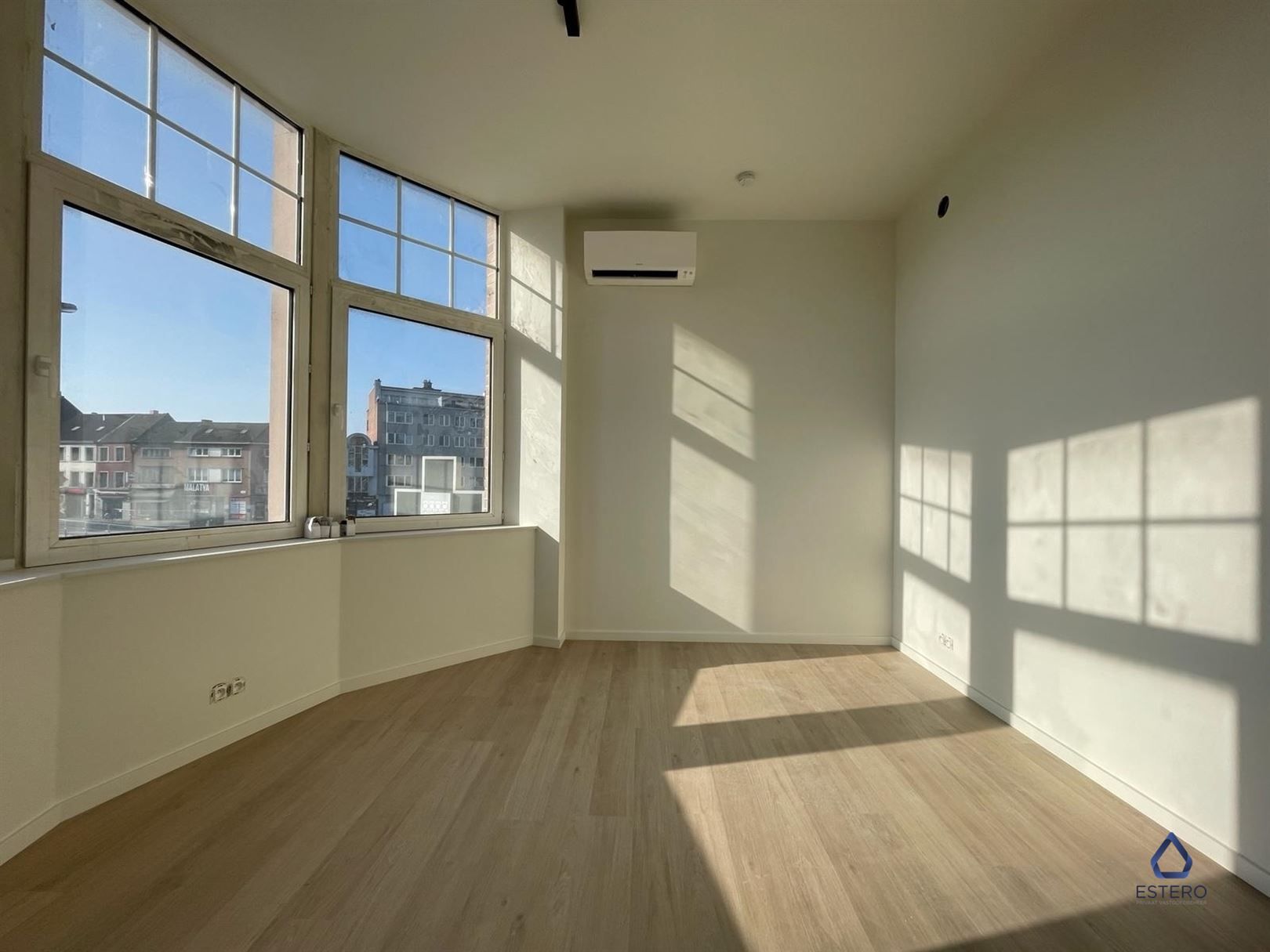 Gerenoveerd appartement op toplocatie te Dampoort foto 8