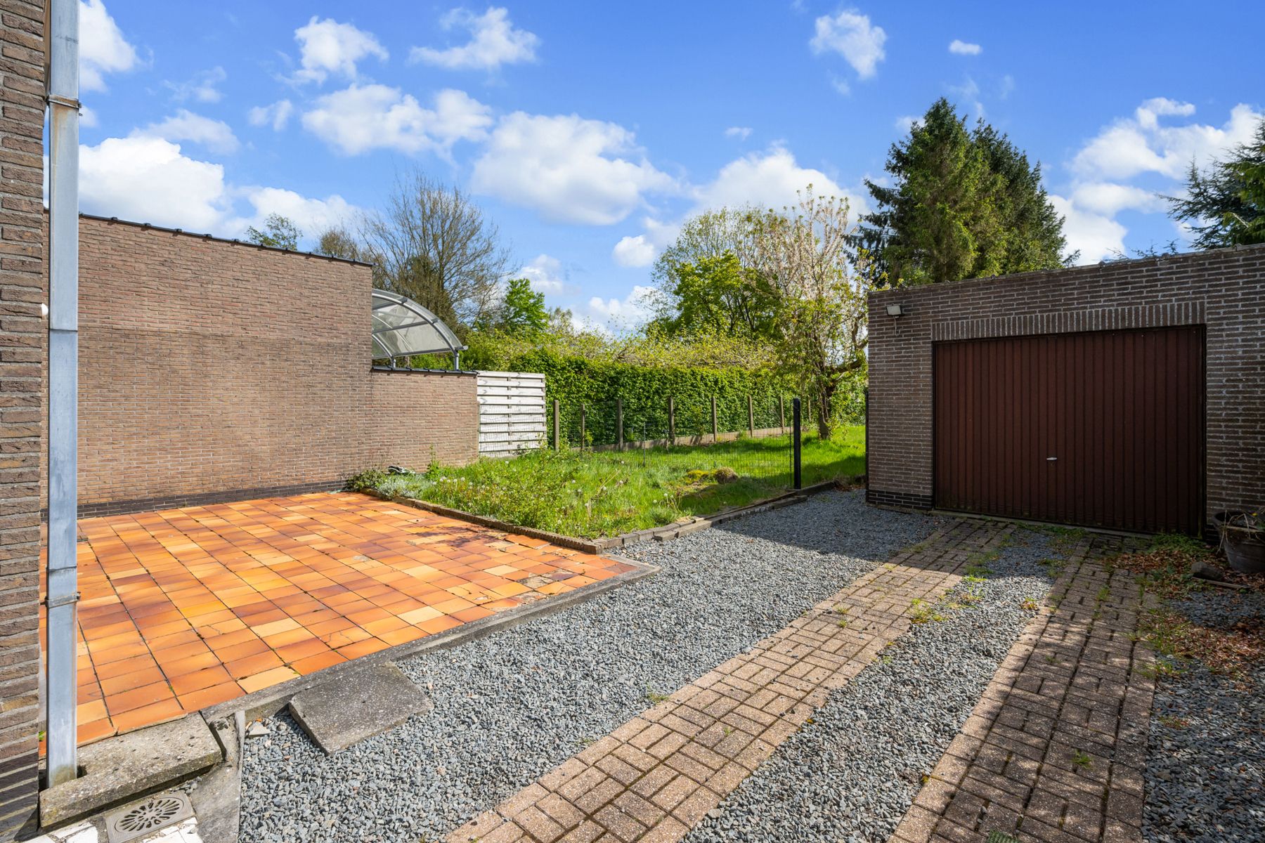 Ruime en statige gezinswoning met garage + fantastische tuin foto 23