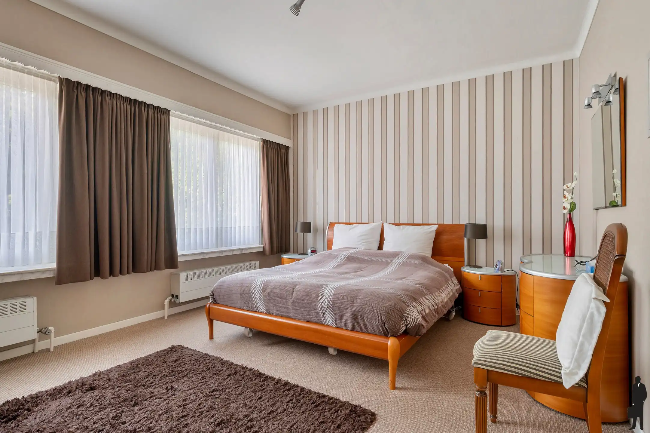 Ruime woning met tuin en bijgebouw foto 12