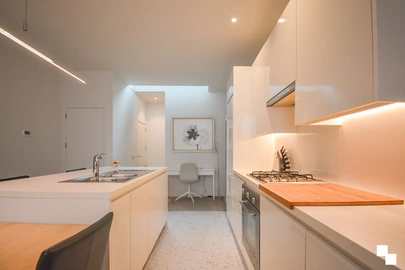 Hippe energiezuinige stadswoning - Roeselare foto 4