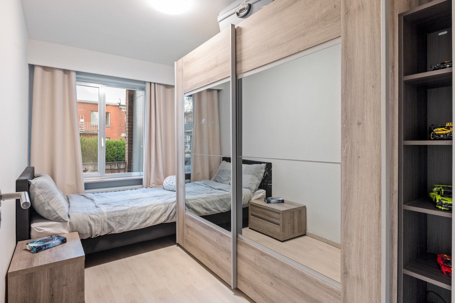 Ruim appartement met 3 slaapkamers en terras in Deurne! foto 11