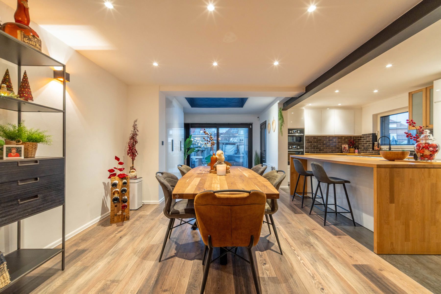 Instapklare hedendaagse woning nabij de Rupel. foto 3