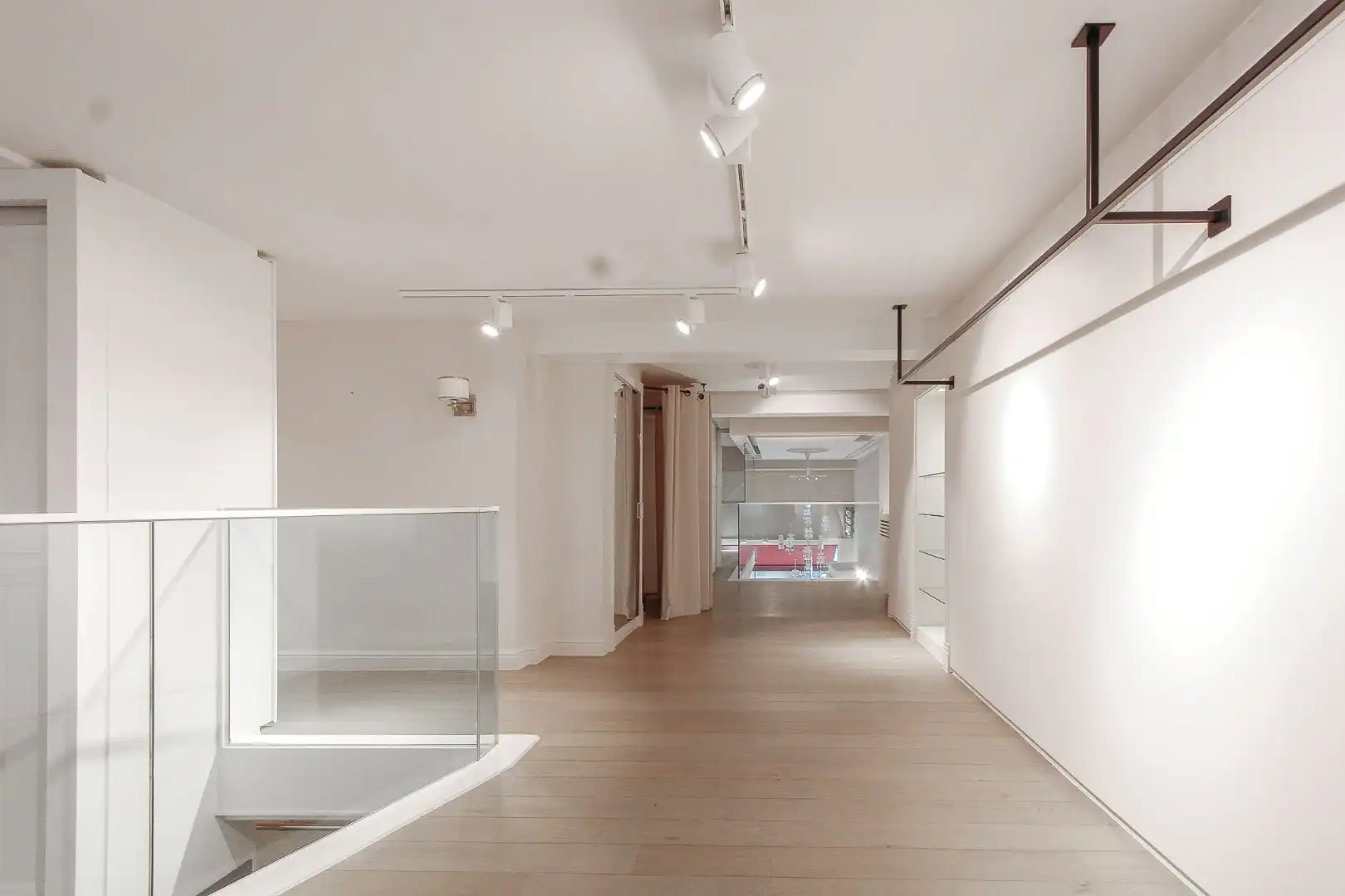 Kustlaan 27 te huur: Uitzonderlijke handelsruimte met luxueuze afwerking op toplocatie, nabij het Driehoeksplein foto 17