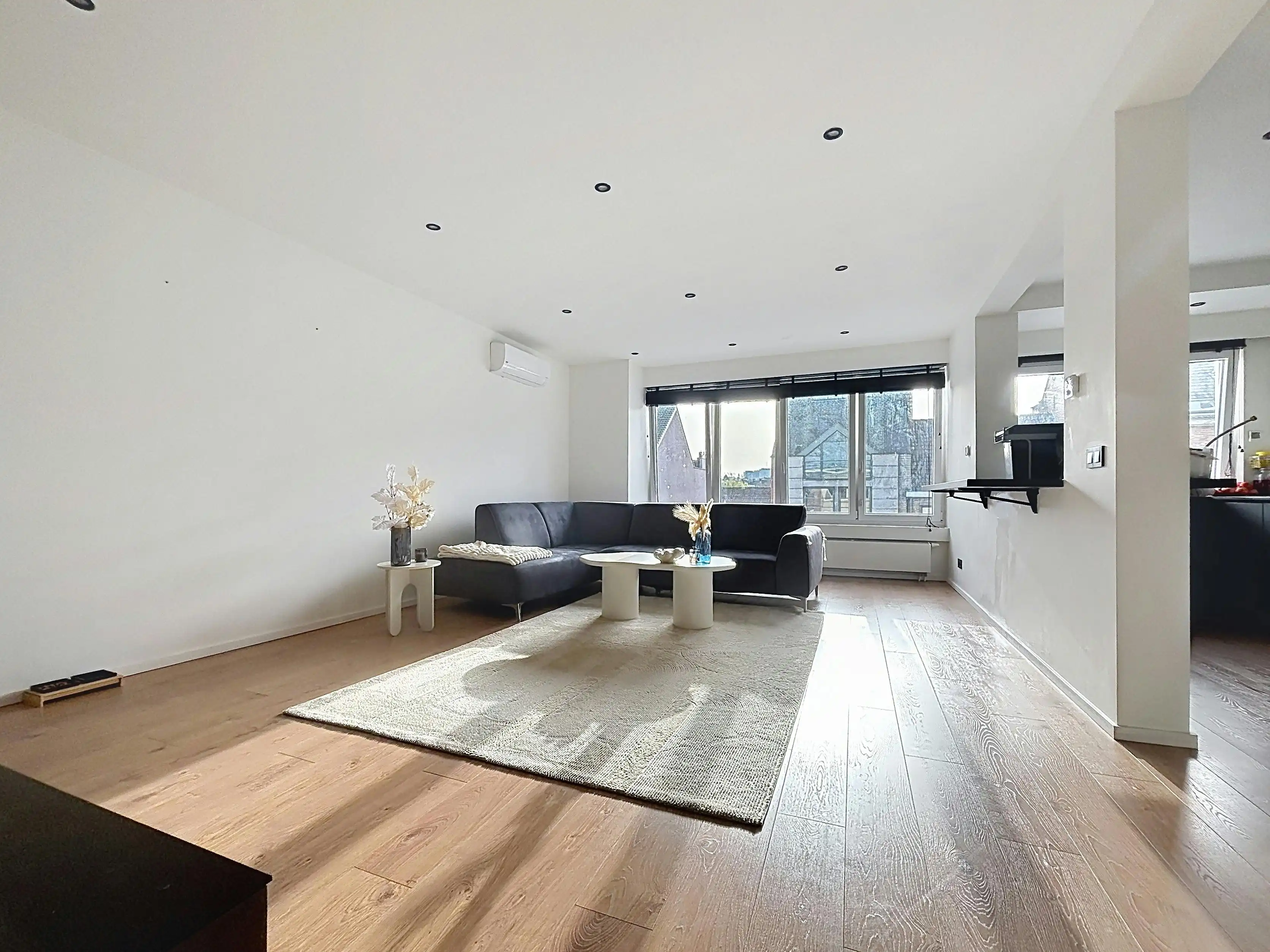 Gerenoveerd appartement met 2 kamers te Koop in Wemmel foto {{pictureIndex}}