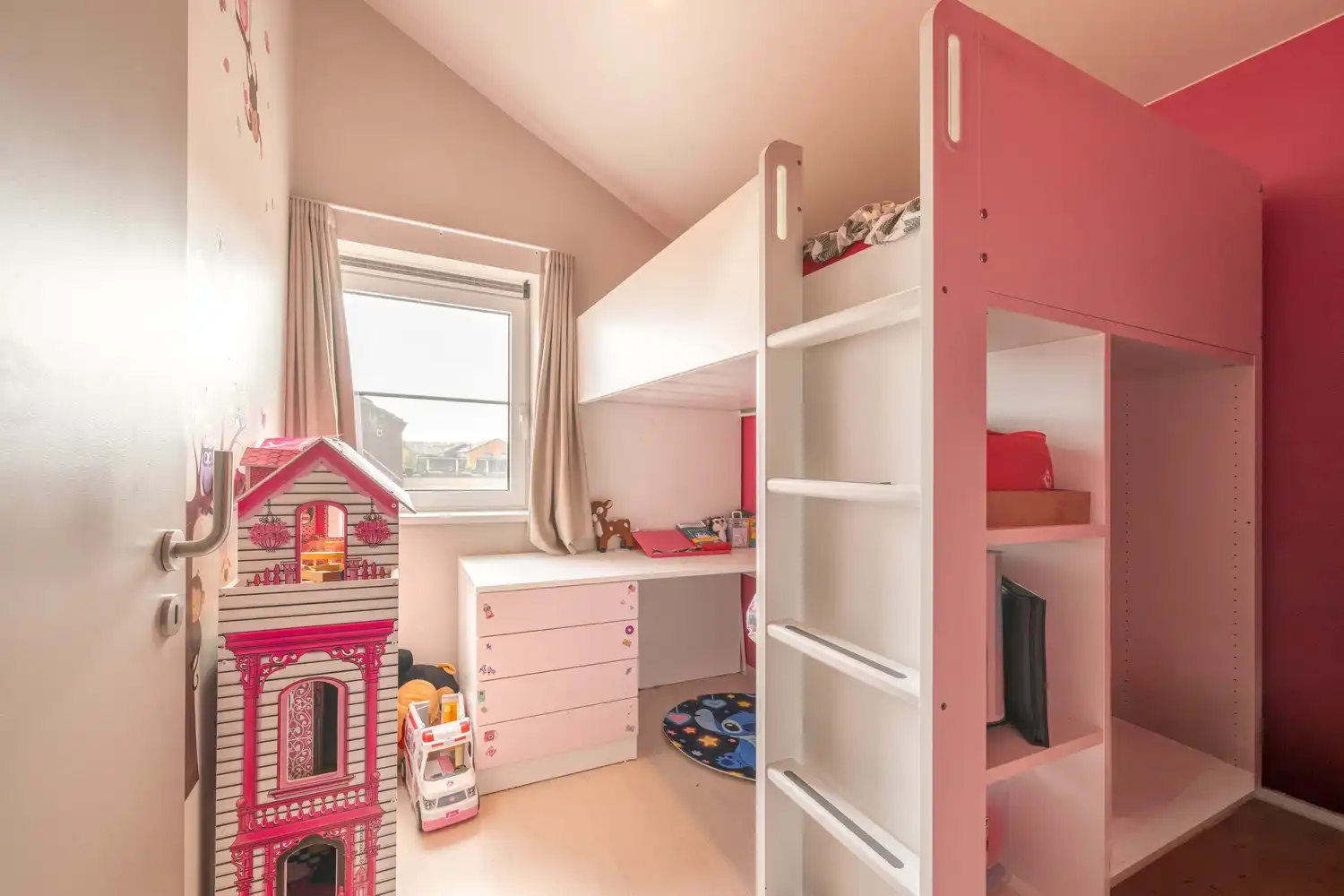 Halfopen woning te Ruiselede. foto 12